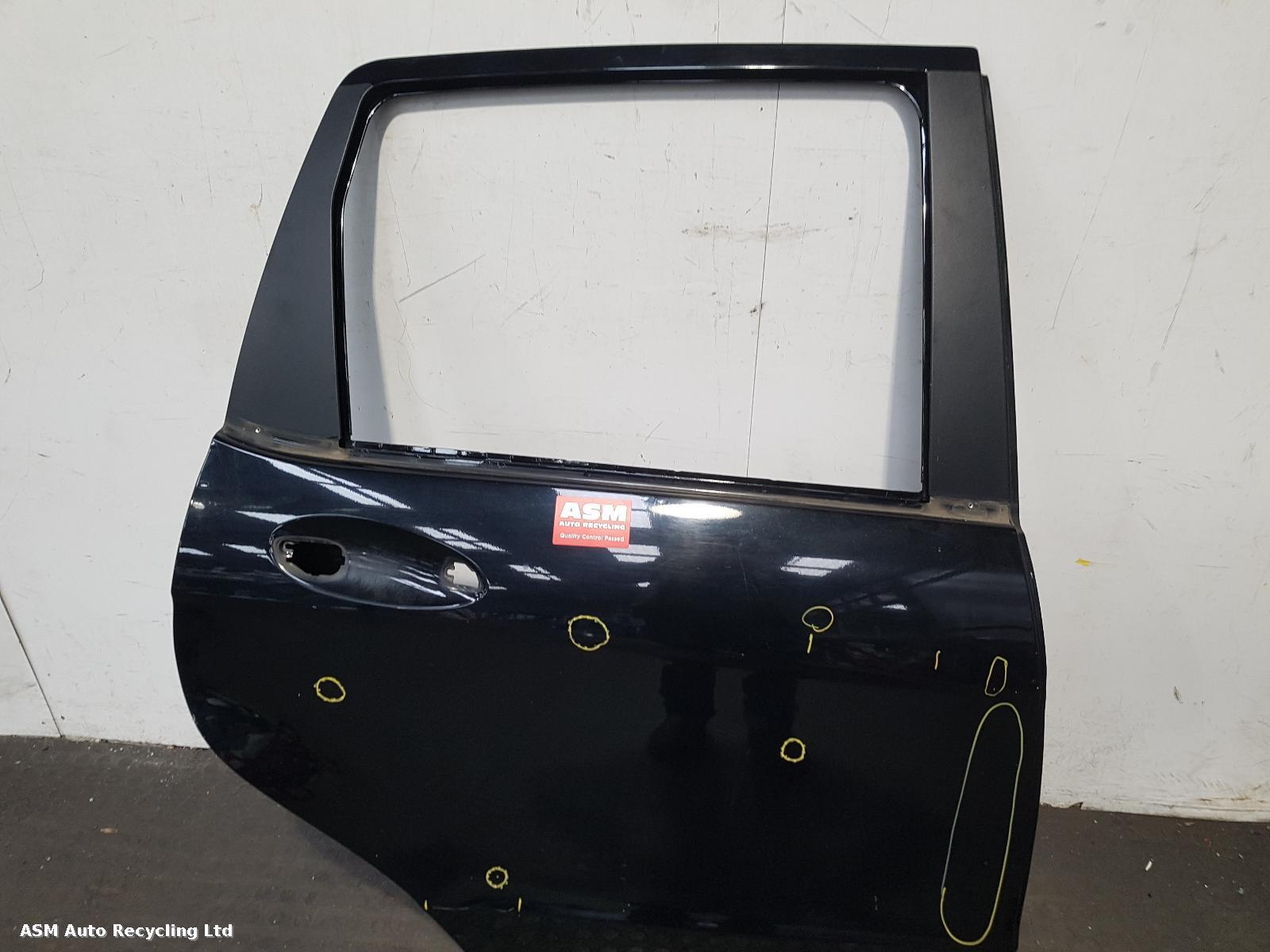 View Auto part R Rear Door Mercedes A Class 2011