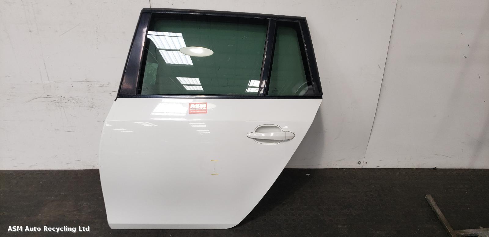 View Auto part L Rear Door Bmw 5 Series 2009
