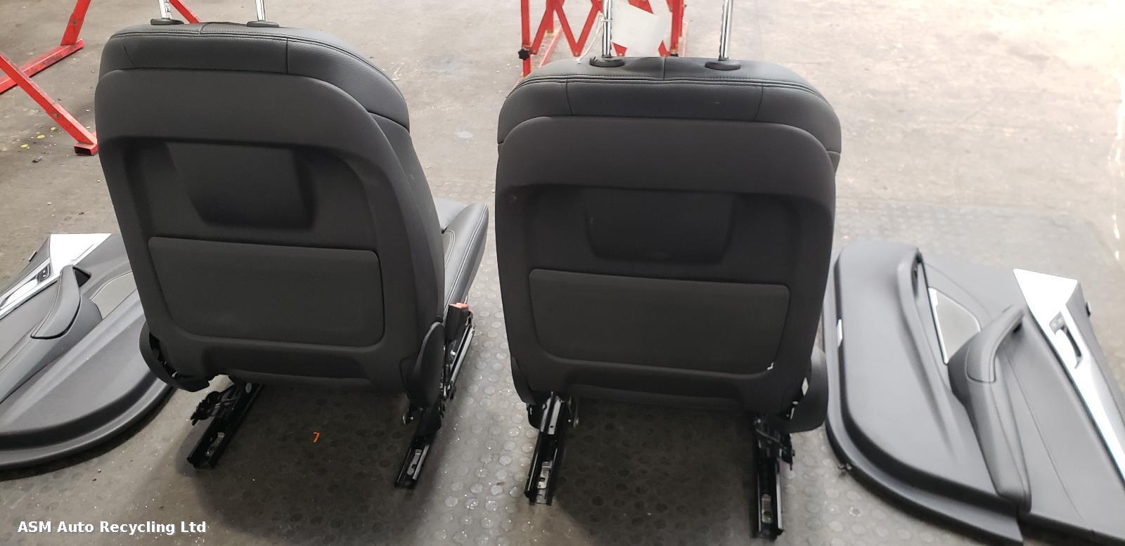 View Auto part Complete Interior Bmw 5 Series 2020