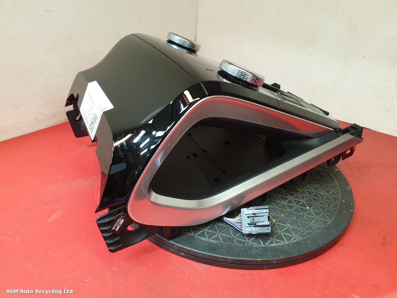 View Auto part Heater/AC Controller Jaguar I-pace 2020