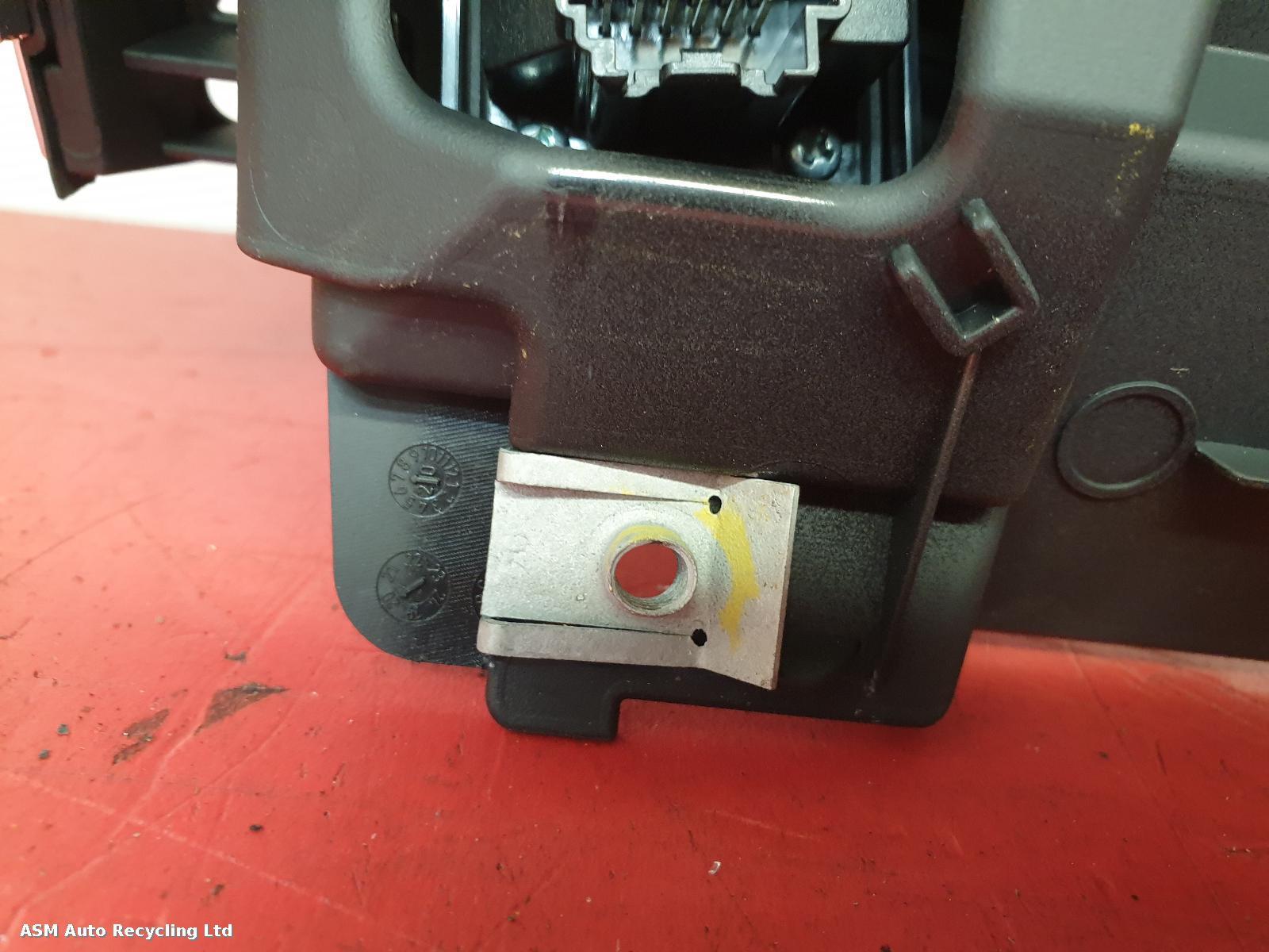 View Auto part Heater/AC Controller Jaguar I-pace 2020