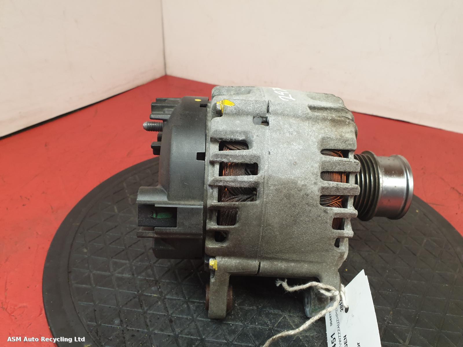 View Auto part Alternator Volkswagen Golf 2017