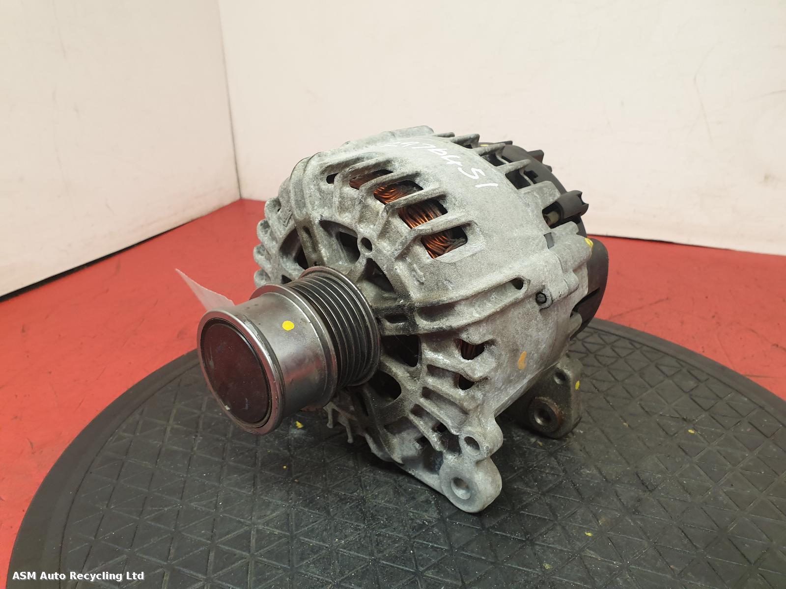 View Auto part Alternator Volkswagen Golf 2017