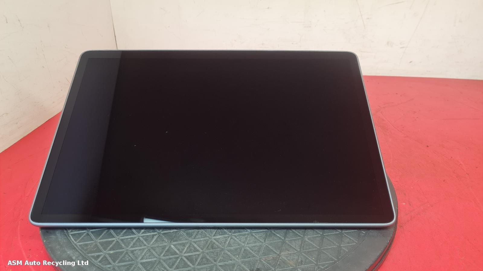 View Auto part Radio Display Tesla Model 3 2019