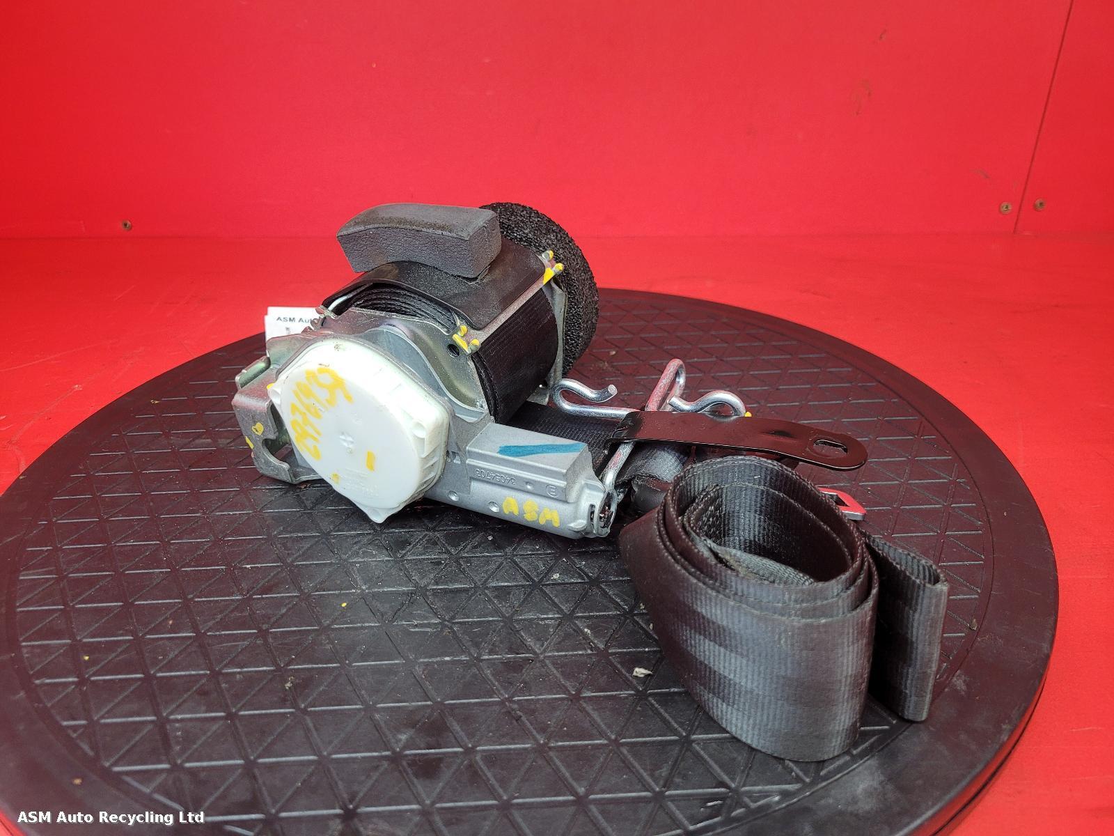 View Auto part Seat Belt Ford Fiesta 2011