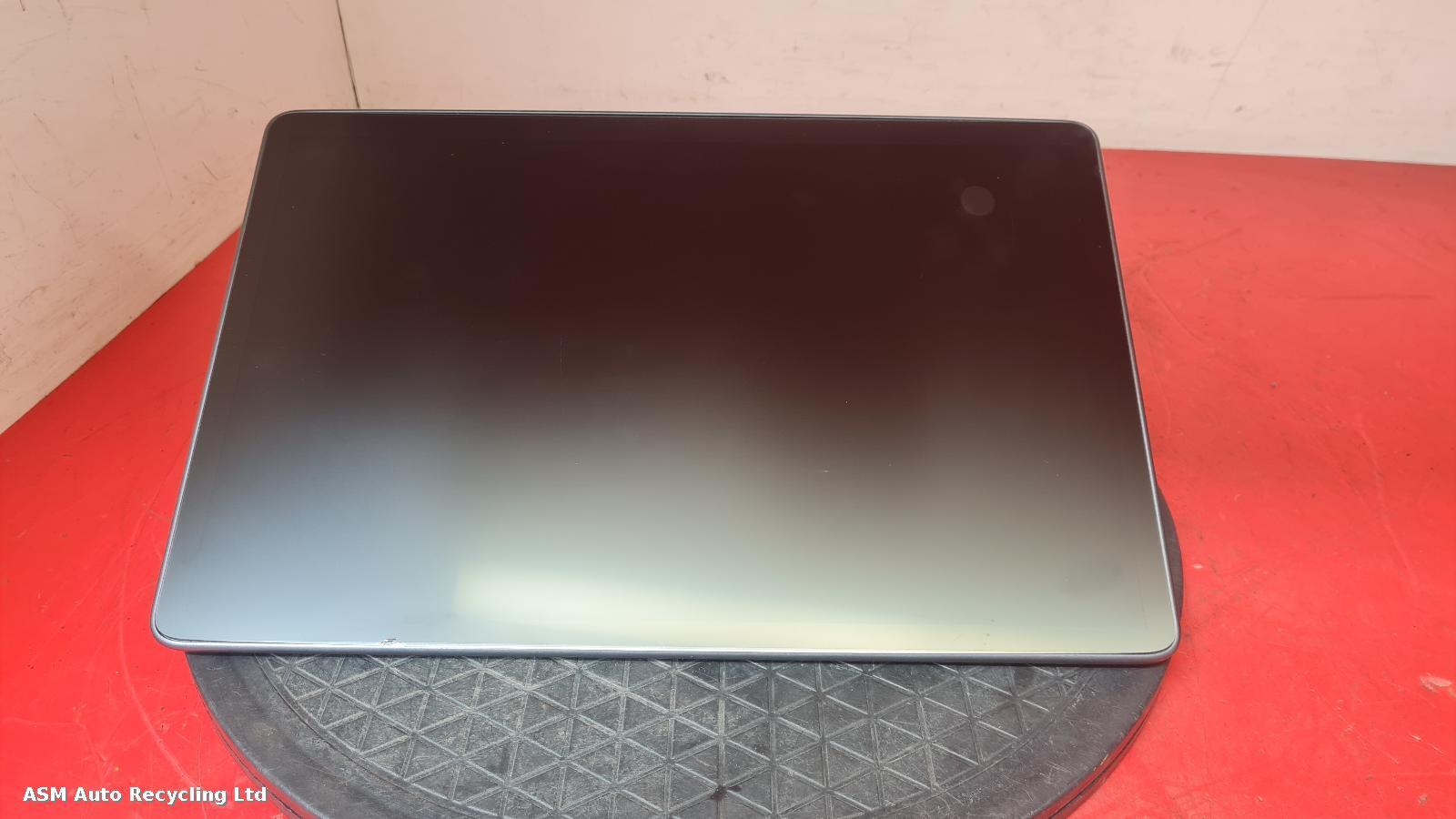 View Auto part Radio Display Tesla Model 3 2019
