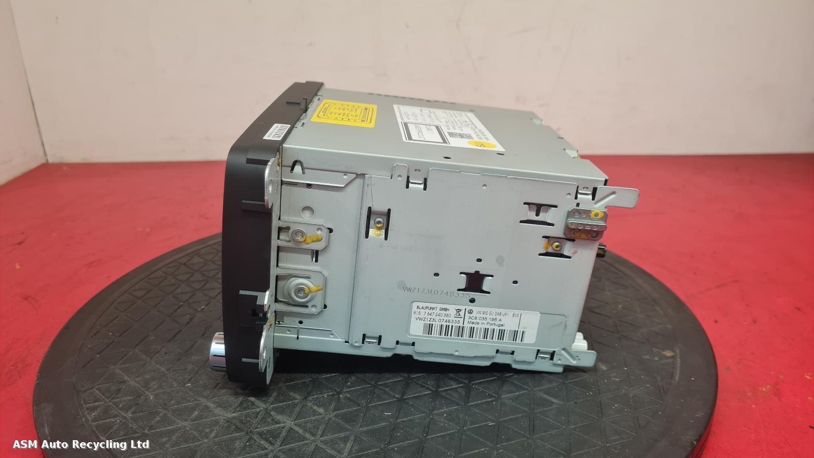 View Auto part A/V Equipment Volkswagen Golf 2011