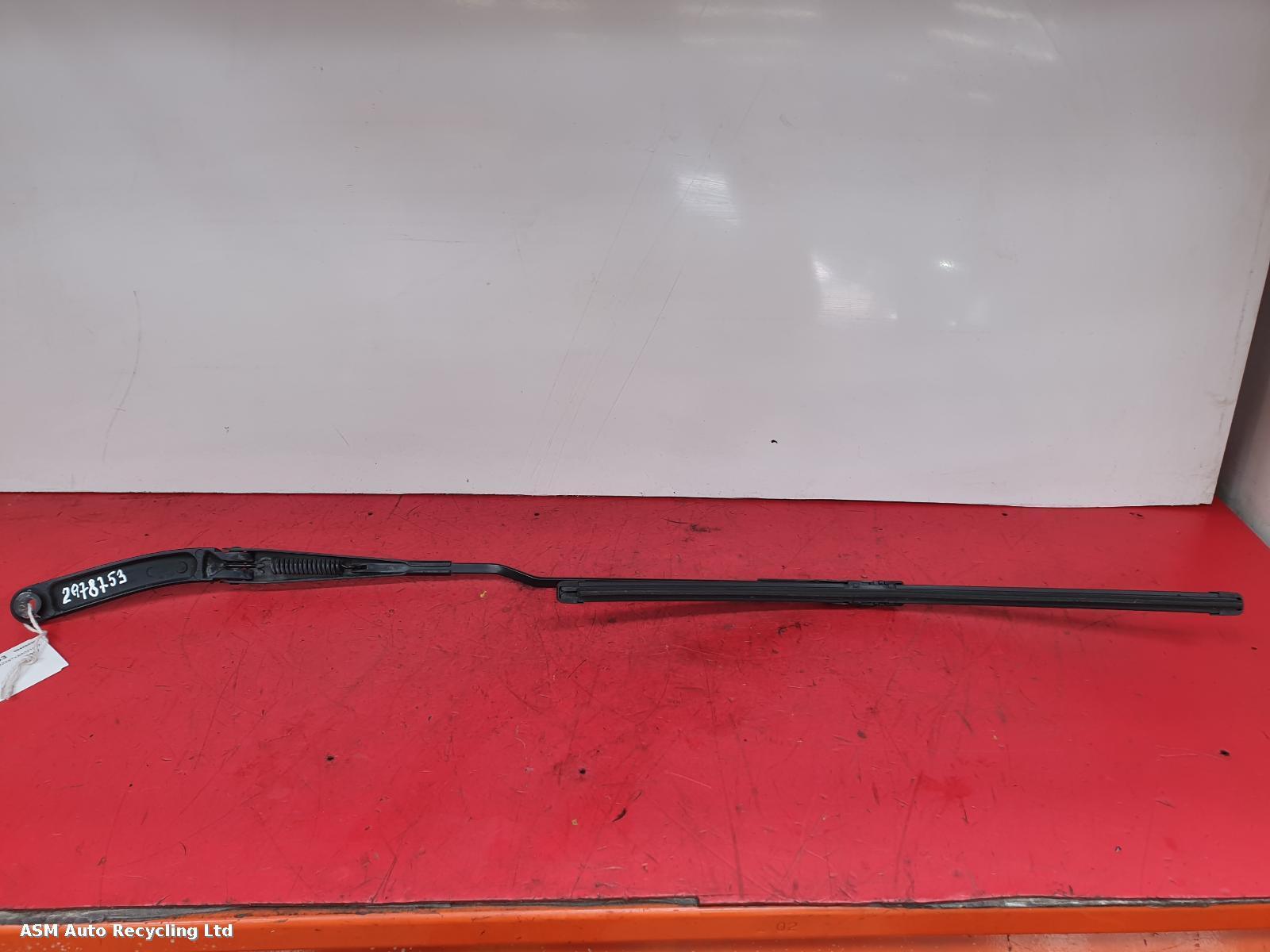 View Auto part Wiper Arm Audi A5 2007