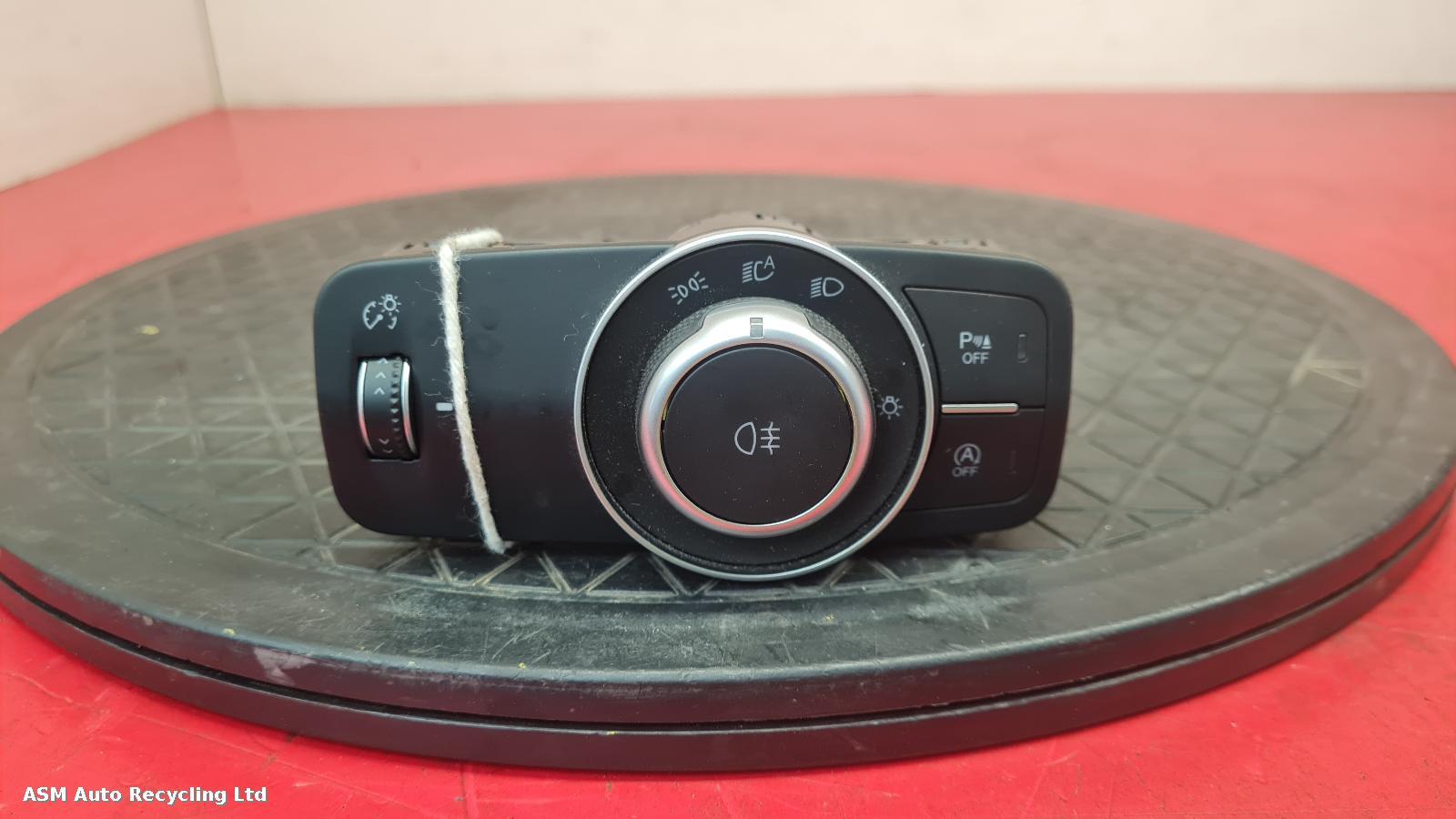 View Auto part Headlight Switch Alfa Romeo Stelvio 2020