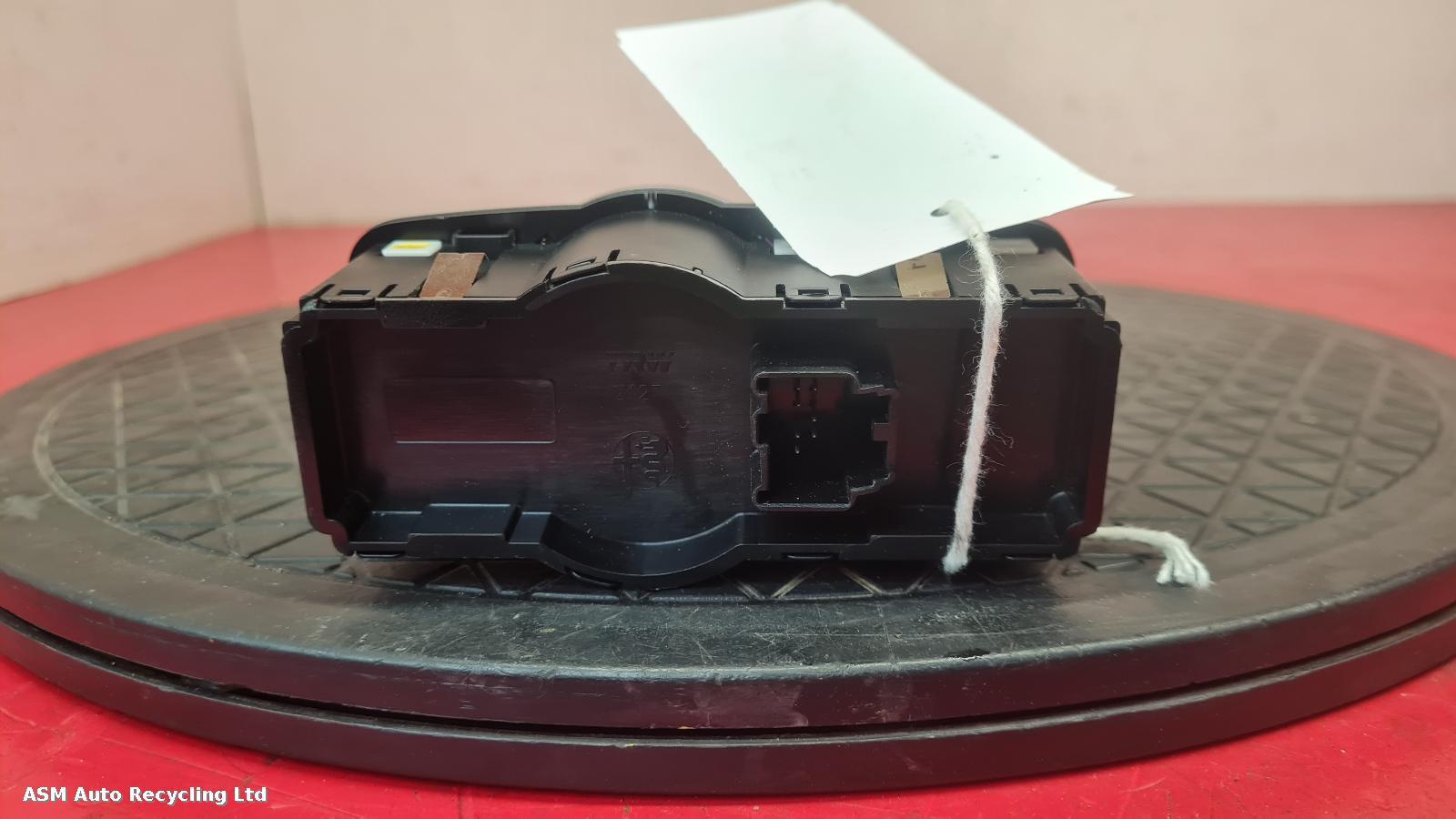 View Auto part Headlight Switch Alfa Romeo Stelvio 2020