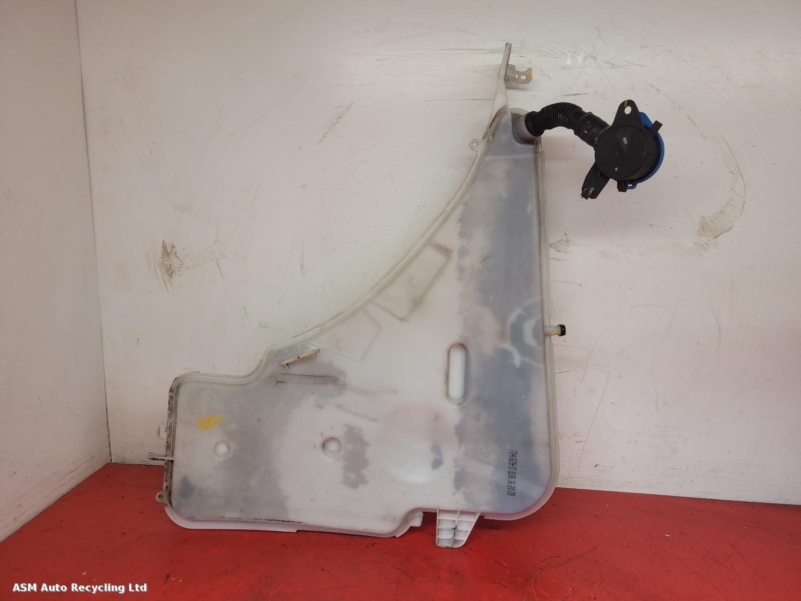 View Auto part Washer Bottle Bmw 4 Series 2016