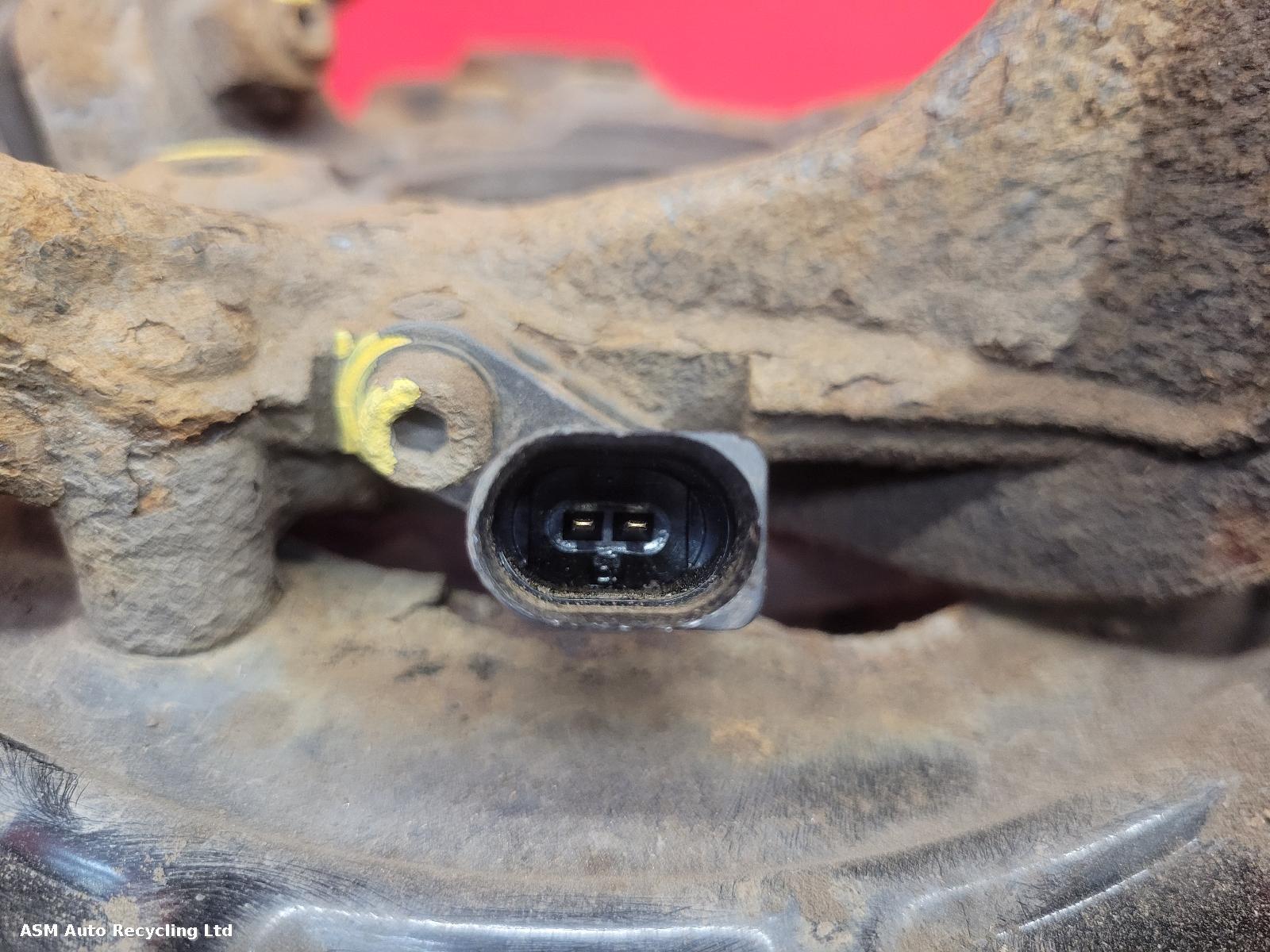 View Auto part RF Hub/Stub Axle Assembly Volkswagen Caddy 2009