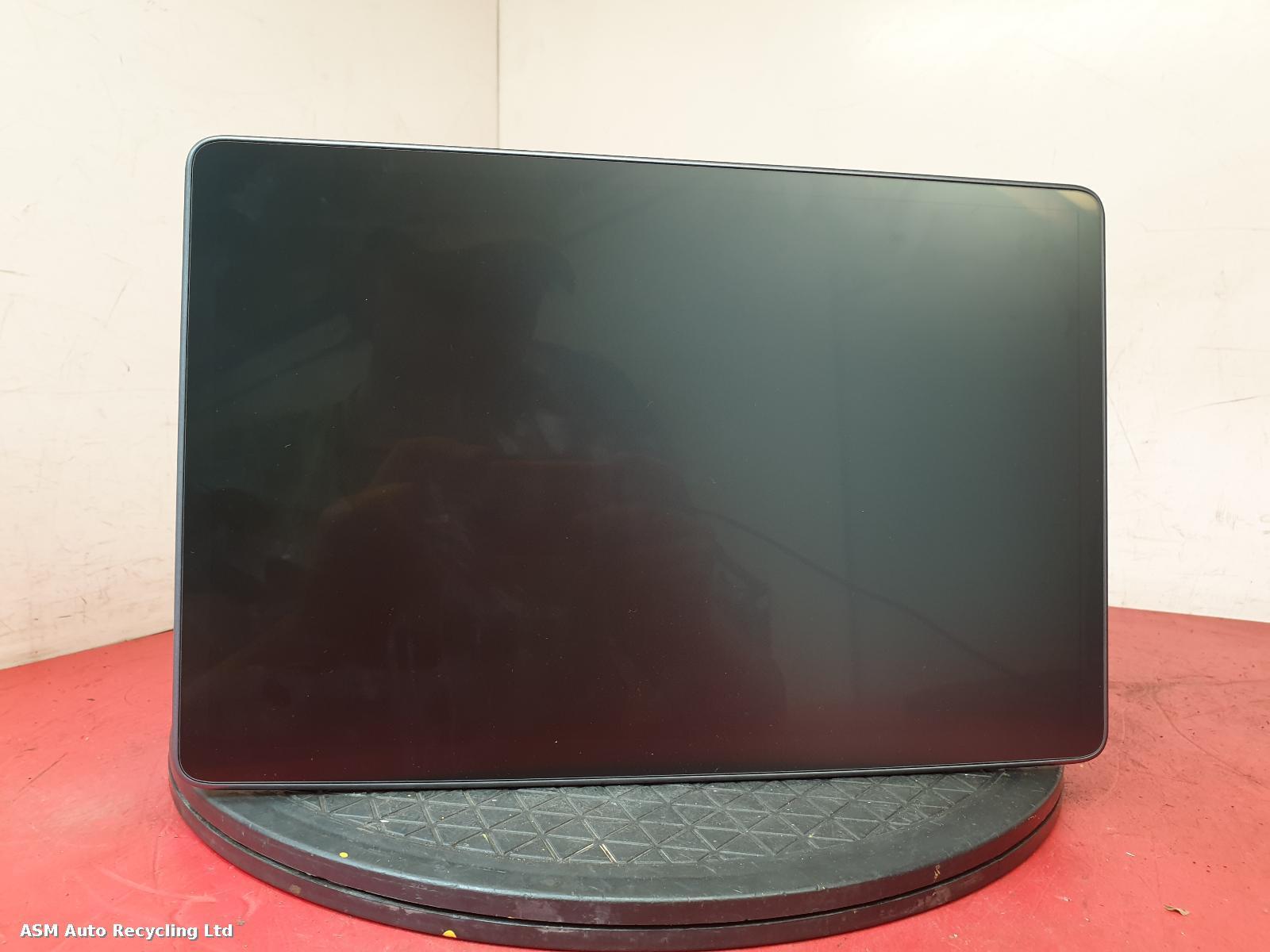 View Auto part Radio Display Tesla Model 3 2019