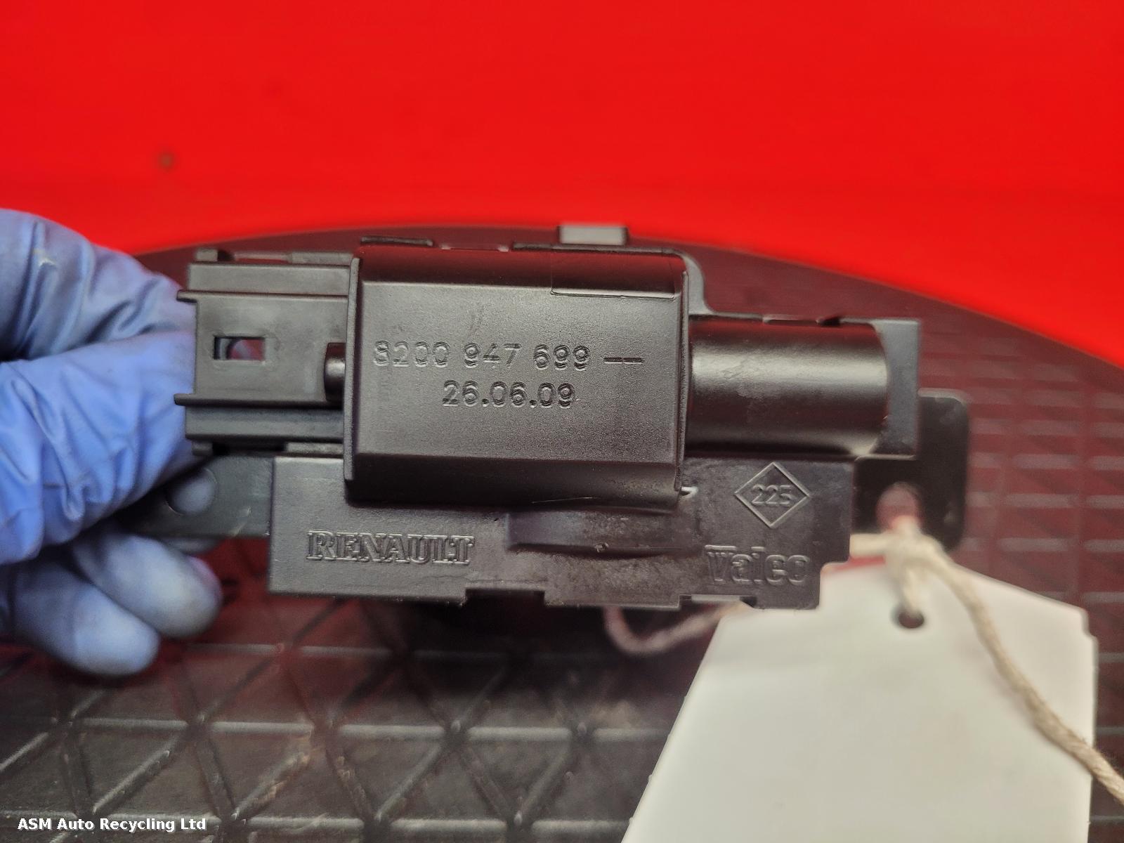 View Auto part Bootlid/Tailgate Lock Renault Clio 2009