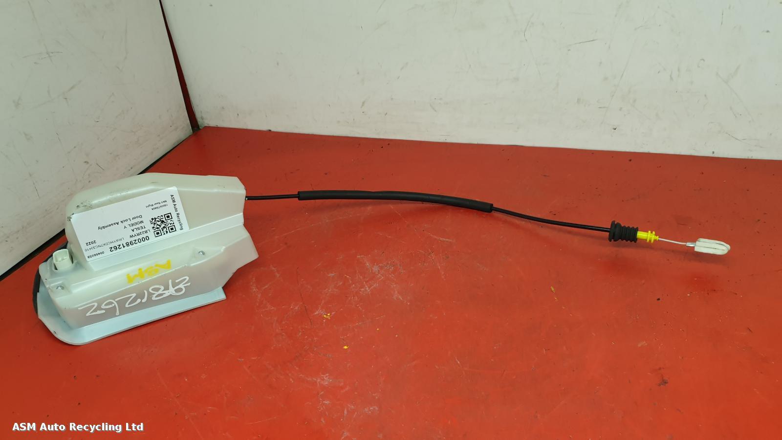 View Auto part Door Lock Assembly Tesla Model Y 2022