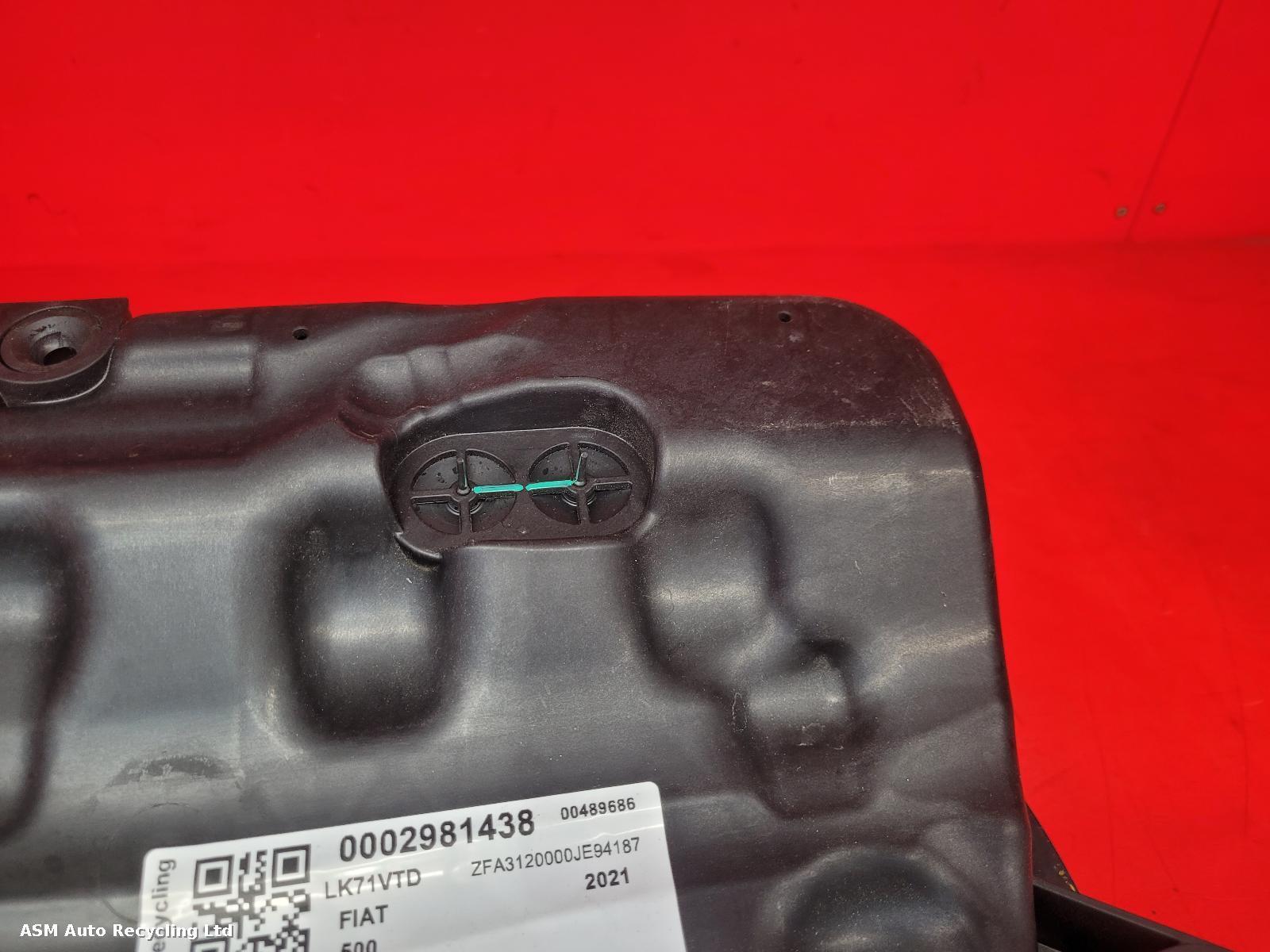 View Auto part Air Cleaner/Box Fiat 500 2021