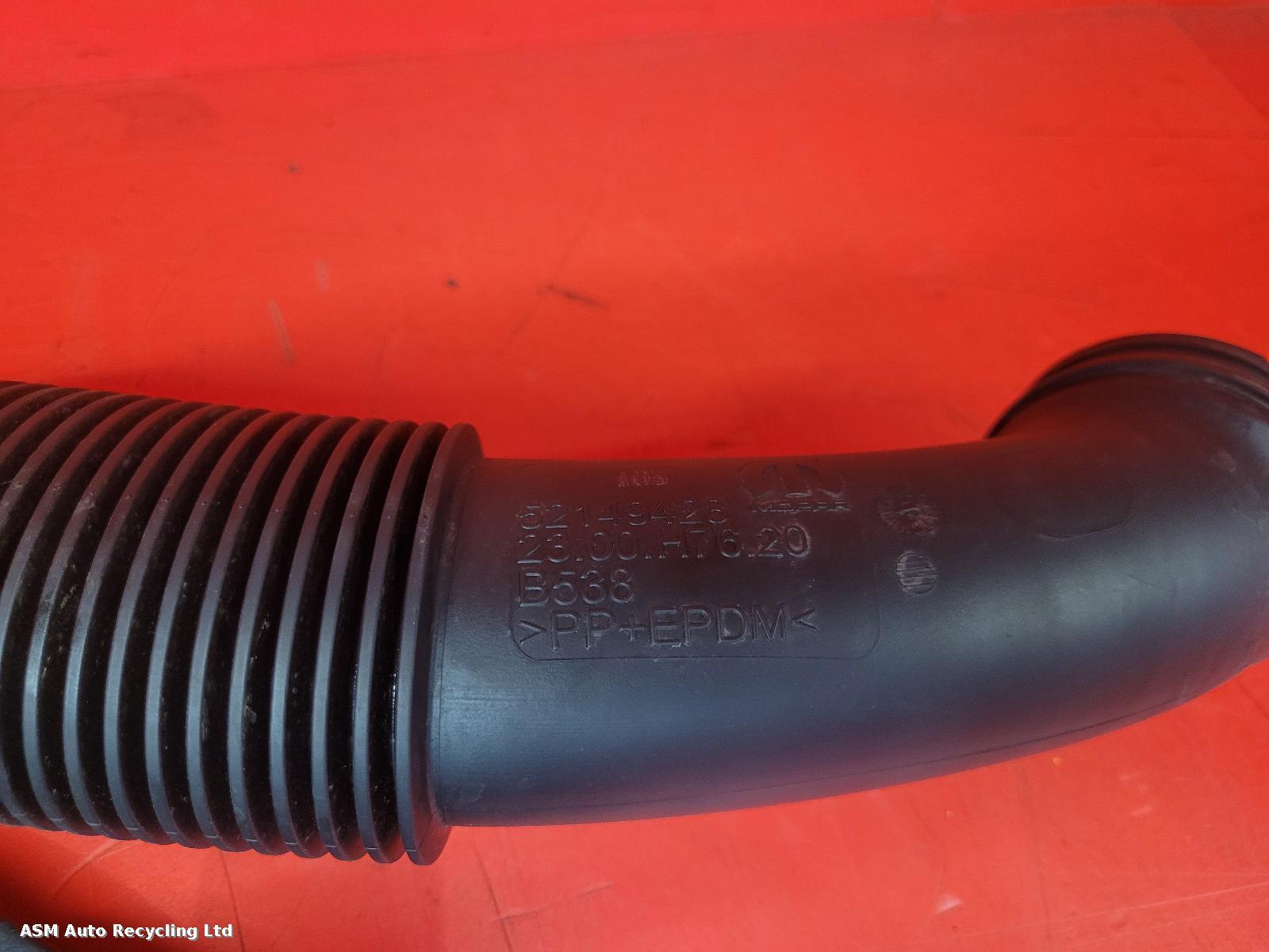View Auto part Air Cleaner/Box Fiat 500 2021