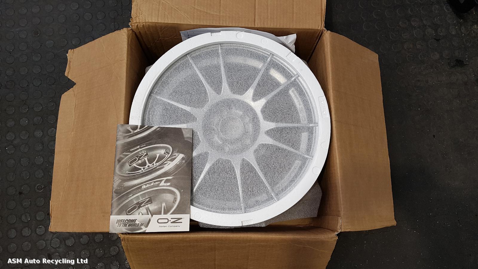 View Auto part Wheel Set Volkswagen Corrado 1993