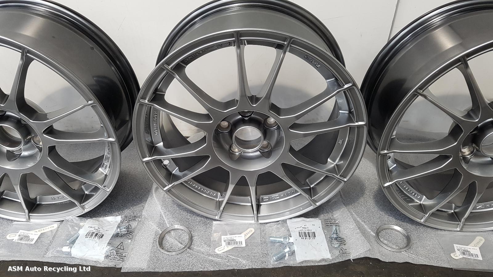 View Auto part Wheel Set Volkswagen Corrado 1993