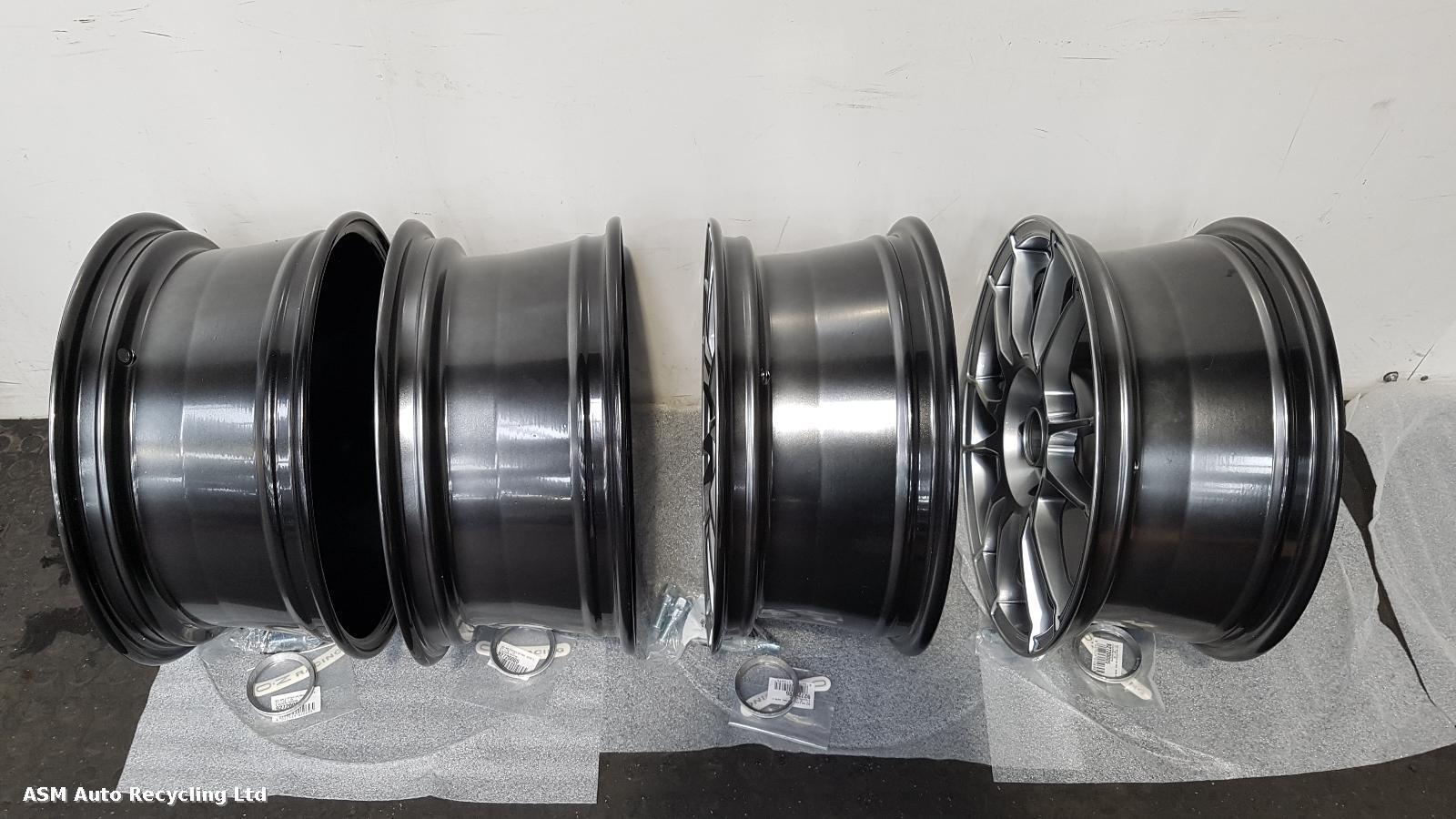 View Auto part Wheel Set Volkswagen Corrado 1993