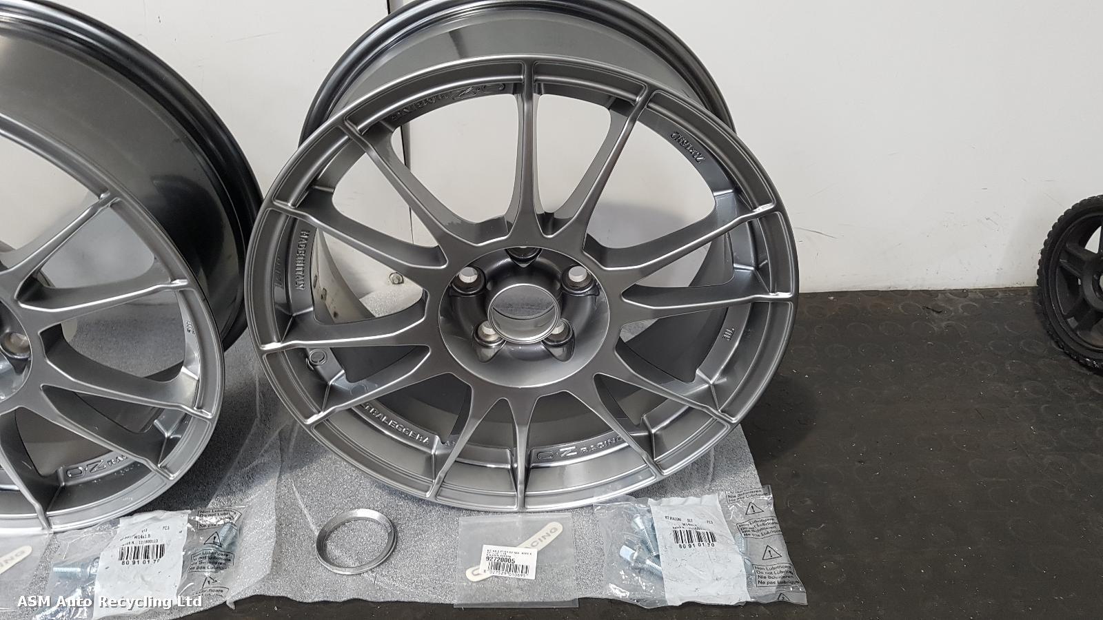 View Auto part Wheel Set Volkswagen Corrado 1993