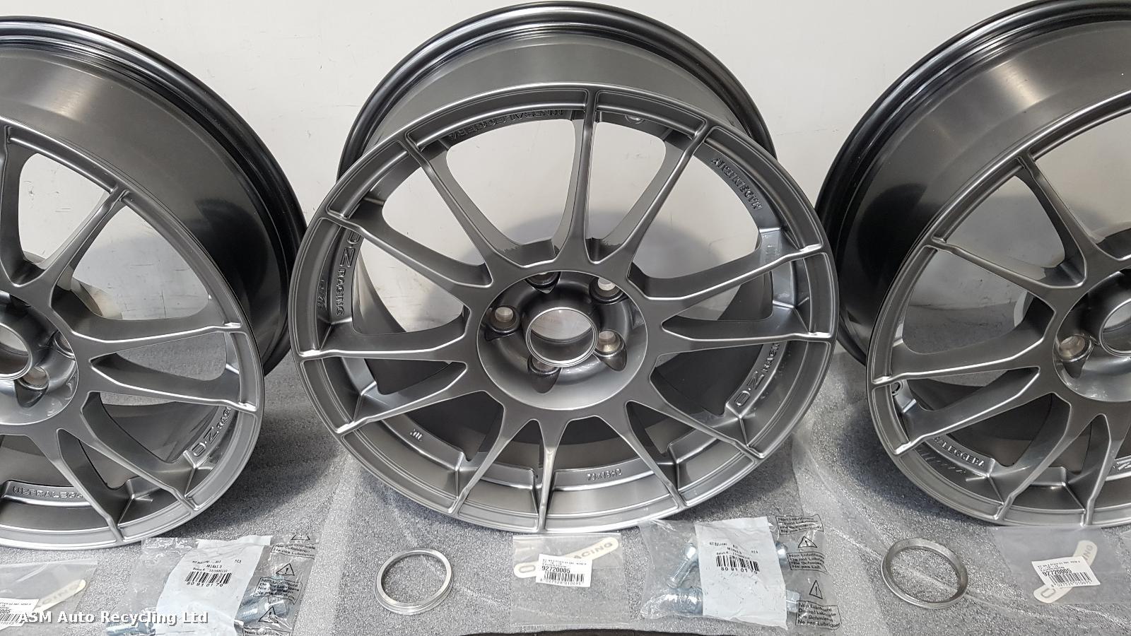 View Auto part Wheel Set Volkswagen Corrado 1993