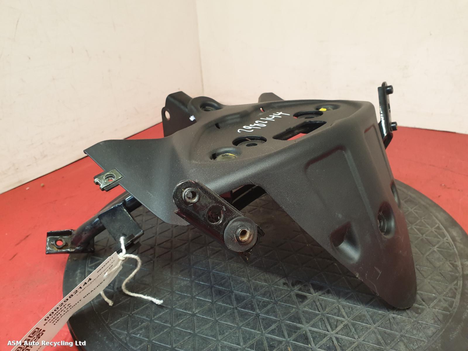 View Auto part Headlight Bracket Right Genata Xgj 125 2020