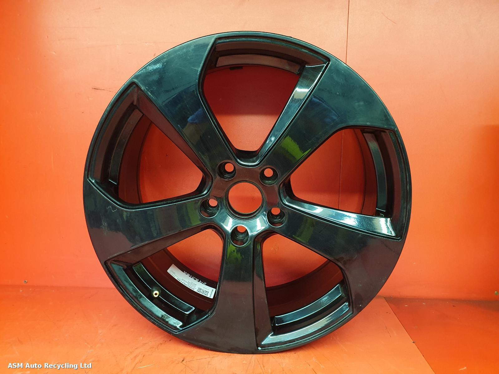 View Auto part Wheel Volkswagen Touran 2010