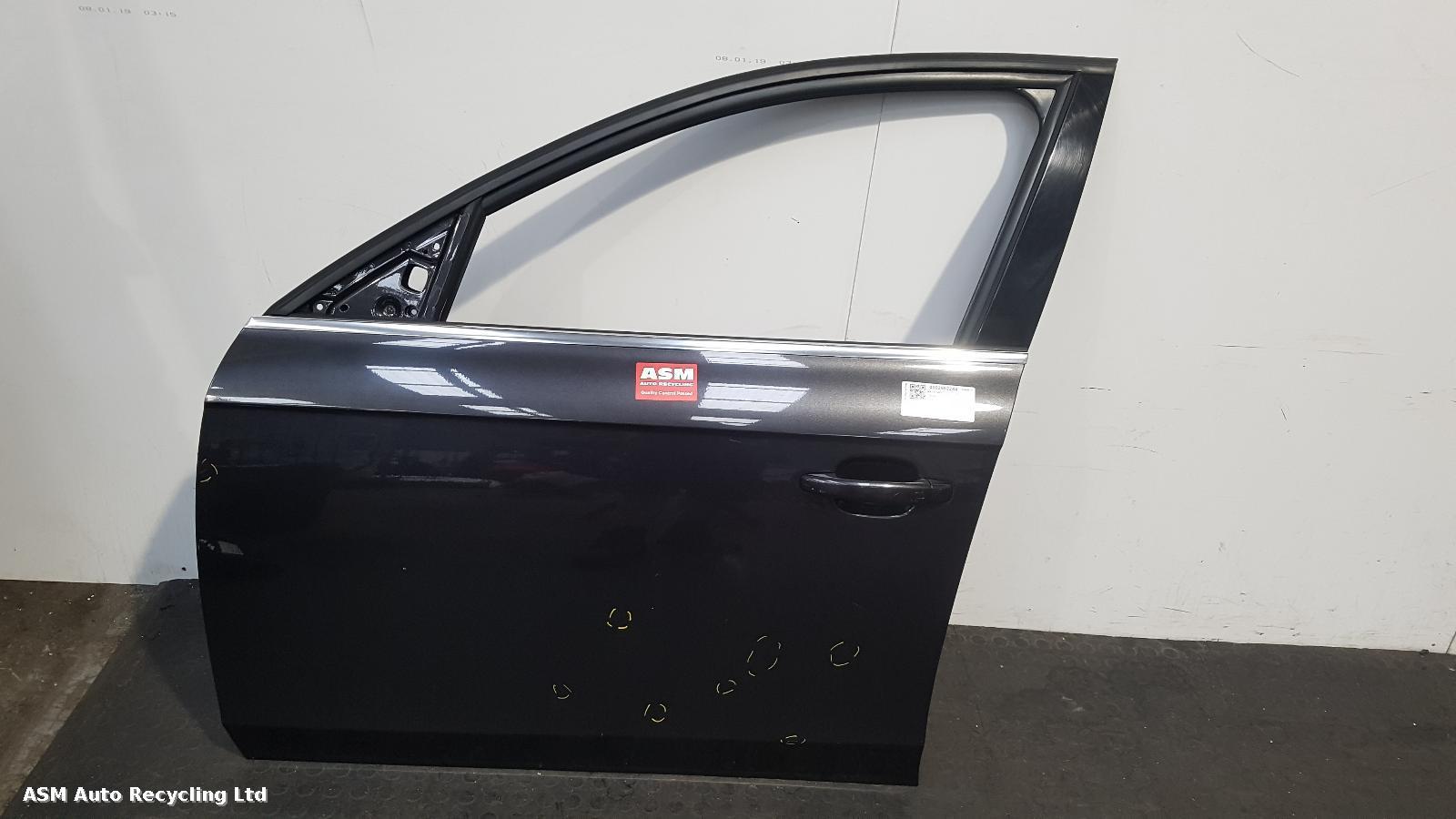 View Auto part L Front Door Audi A4 2011