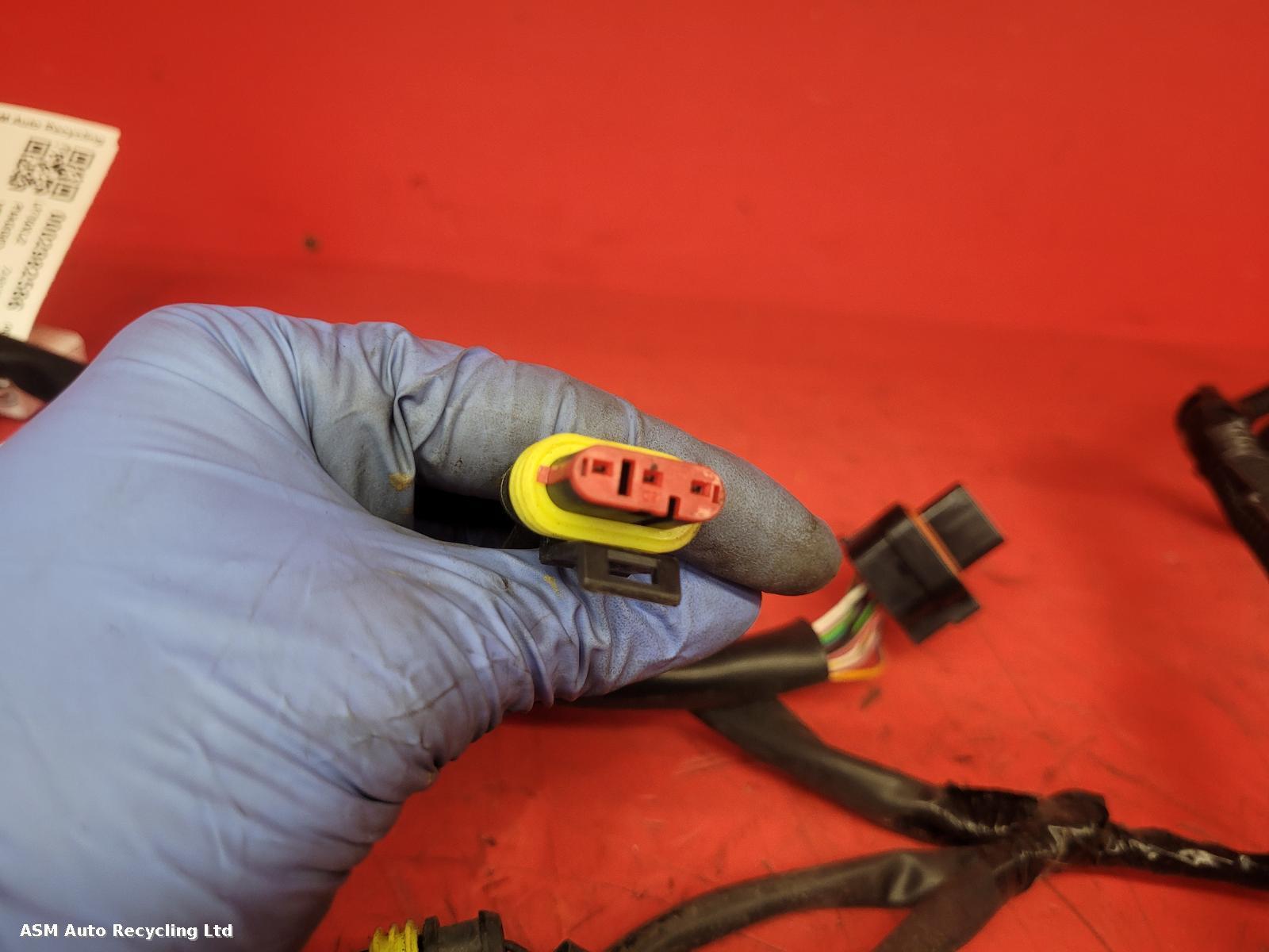 View Auto part Wiring Harness Piaggio Vespa 2020