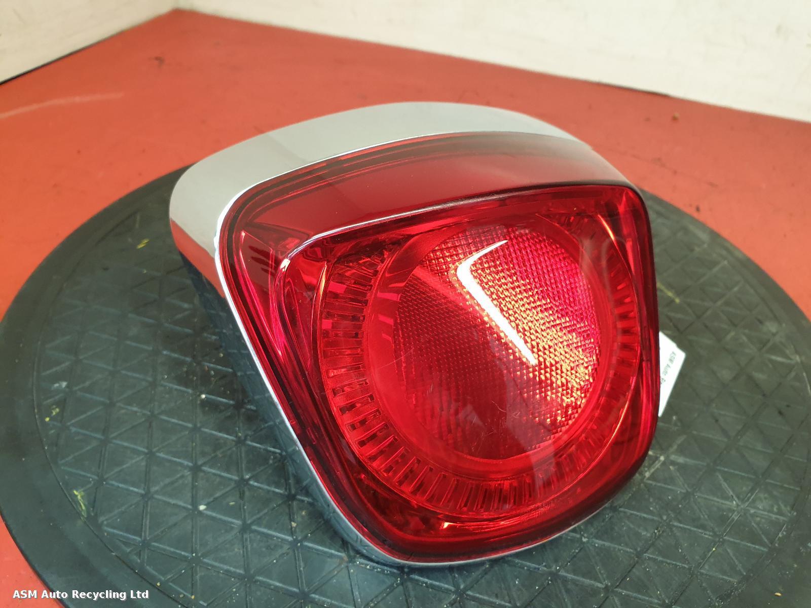 View Auto part Taillight Piaggio Vespa 2020