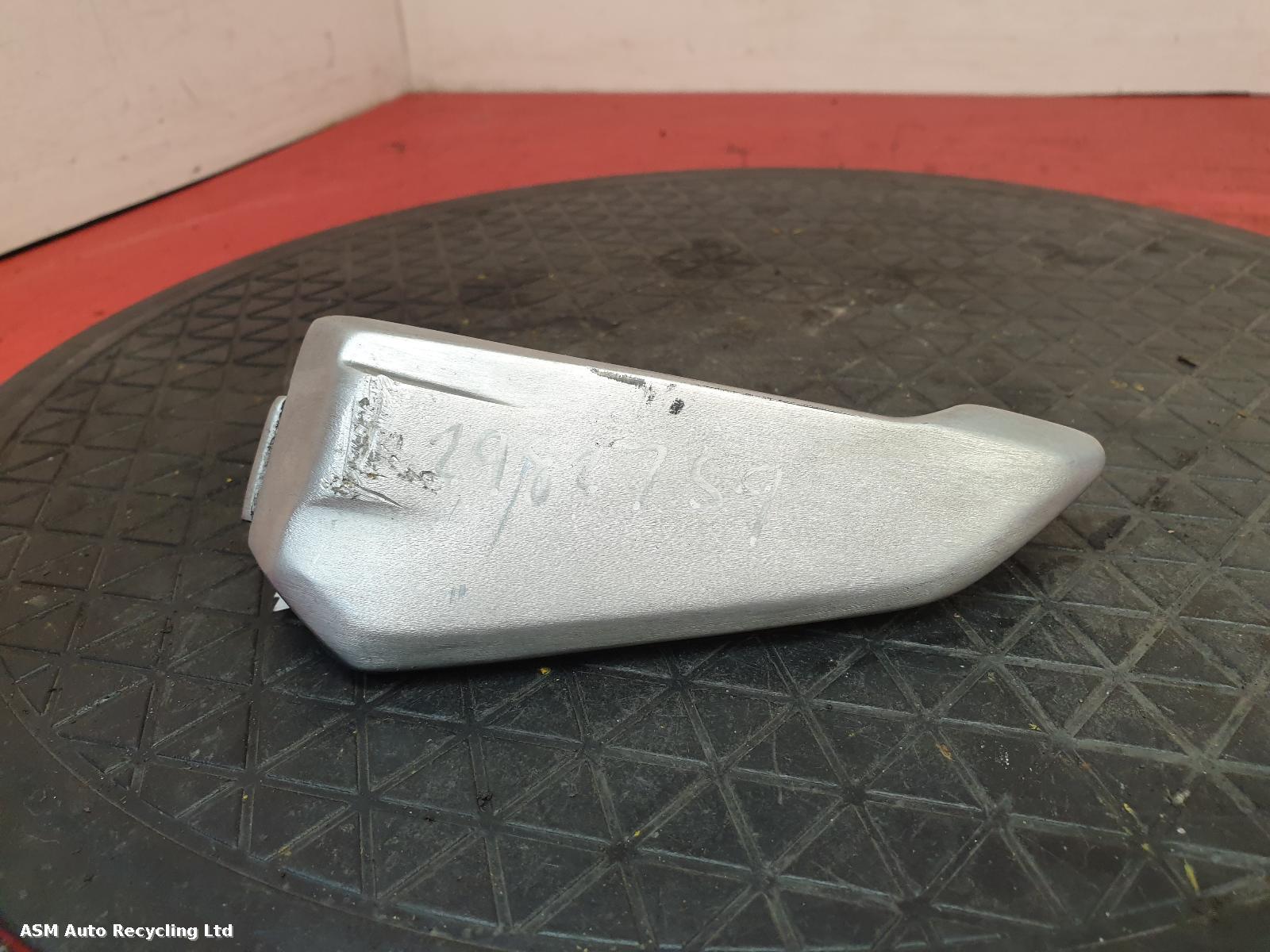 View Auto part Right Footrest Honda Anc 125 2014
