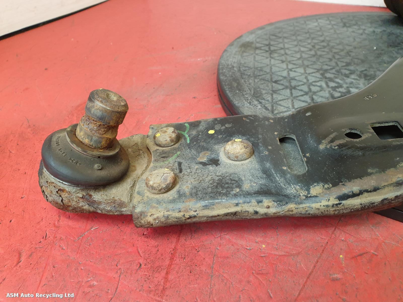 View Auto part RF Lower Control Arm Ford Transit Connect 2017