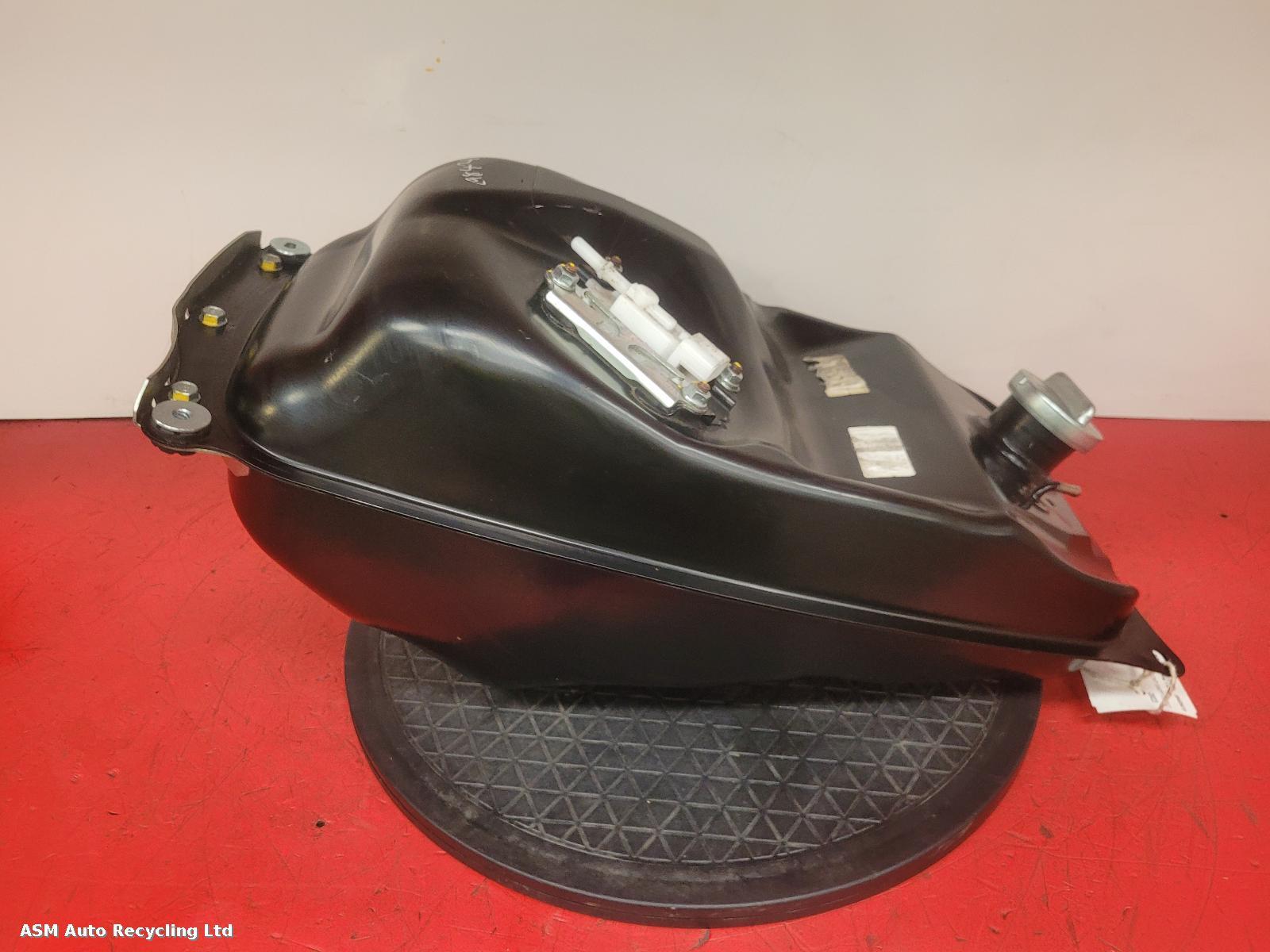 View Auto part Fuel Tank Honda Adv350 2023