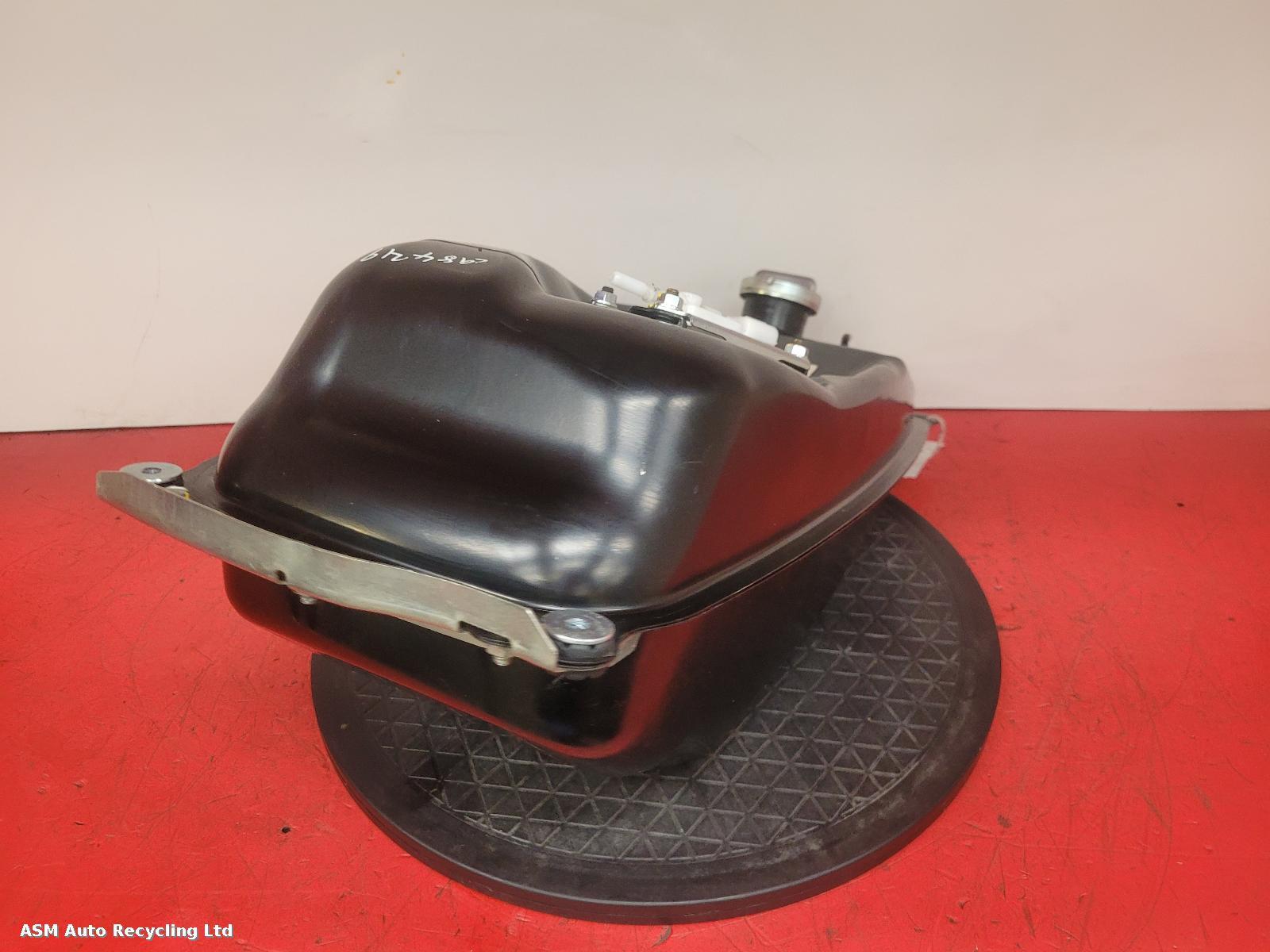 View Auto part Fuel Tank Honda Adv350 2023