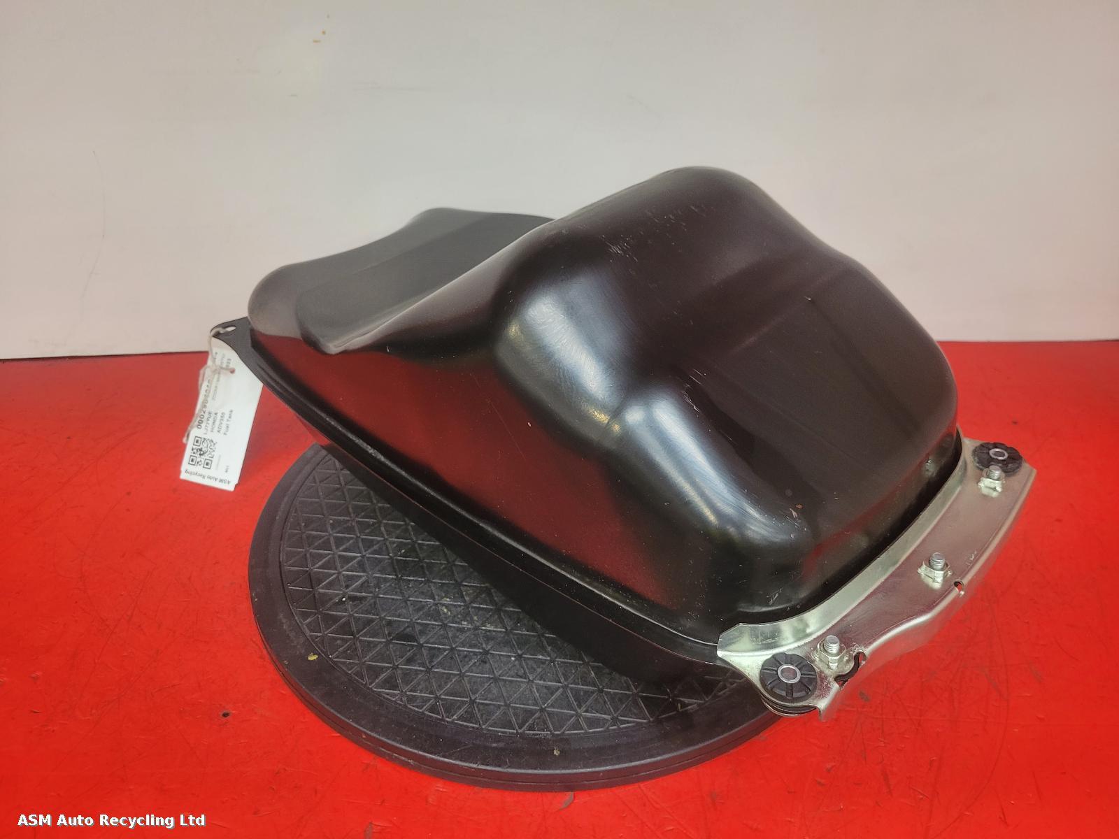 View Auto part Fuel Tank Honda Adv350 2023