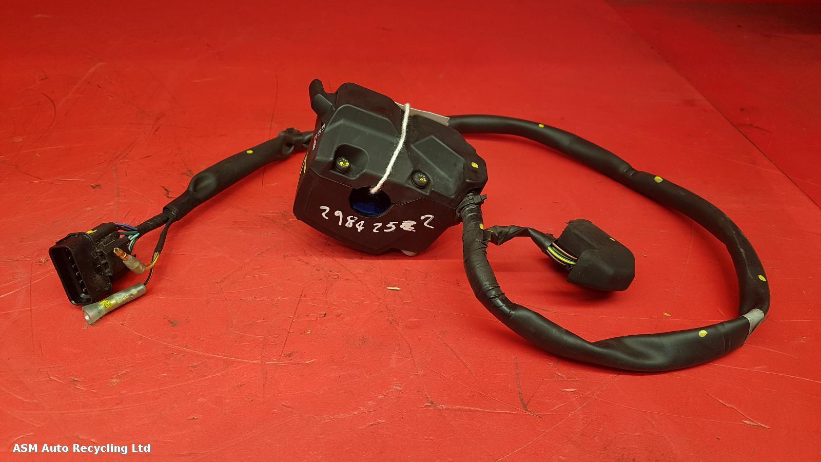 View Auto part LH Switch Gear Honda Adv350 2023