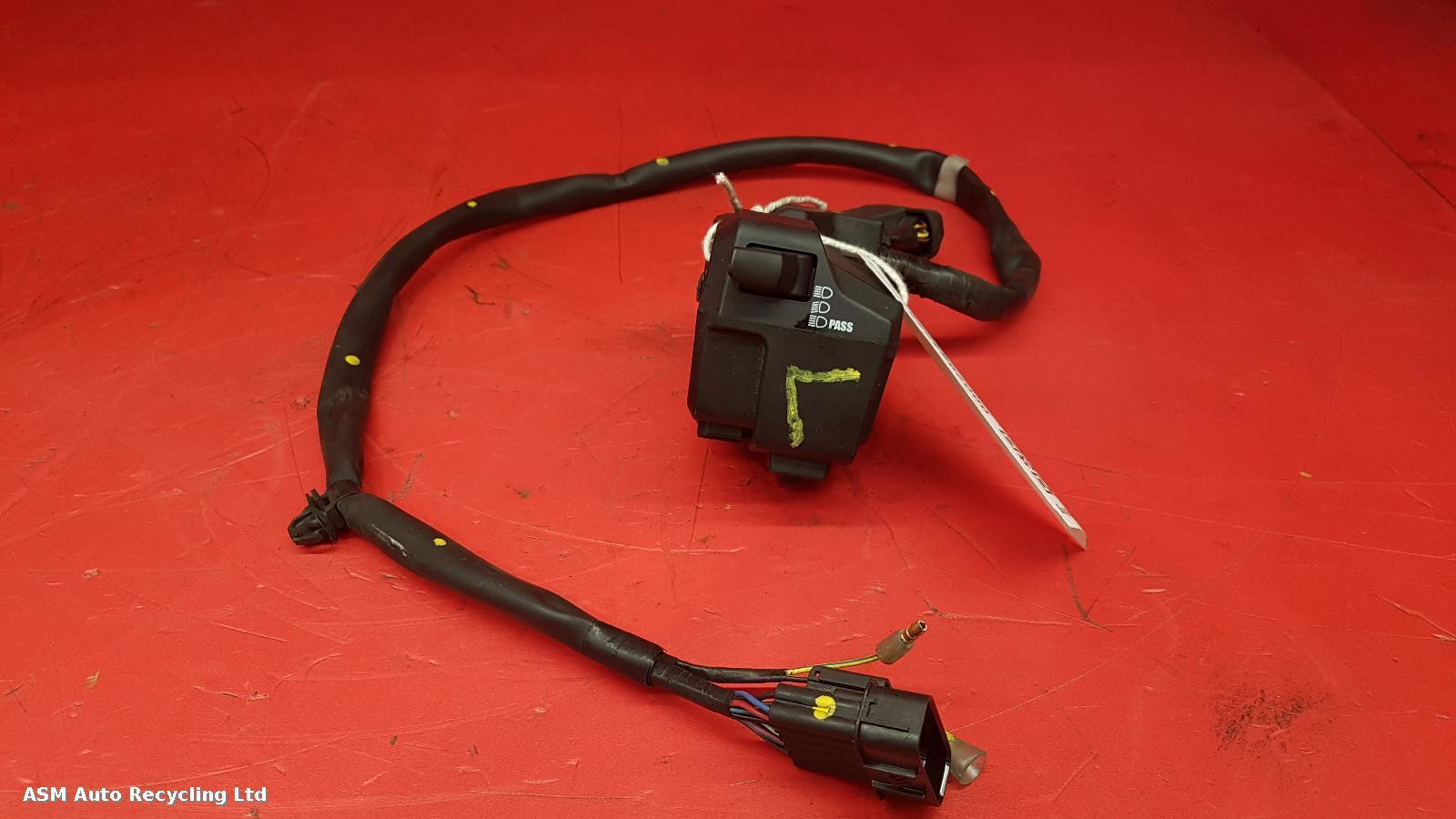 View Auto part LH Switch Gear Honda Adv350 2023