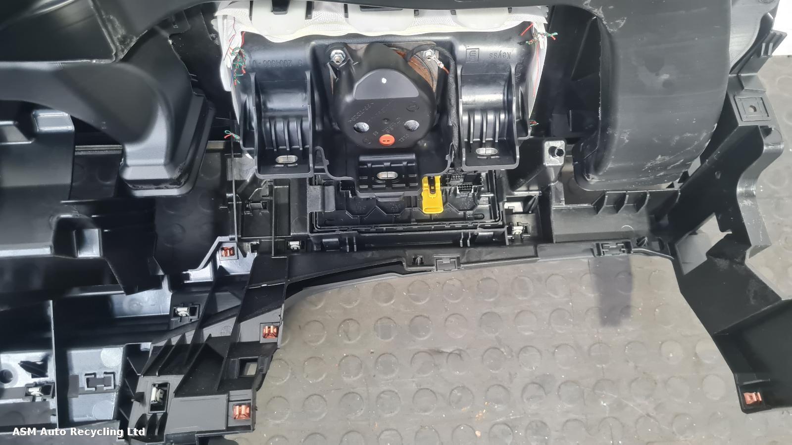 View Auto part Airbag Kit Vauxhall Astra 2016