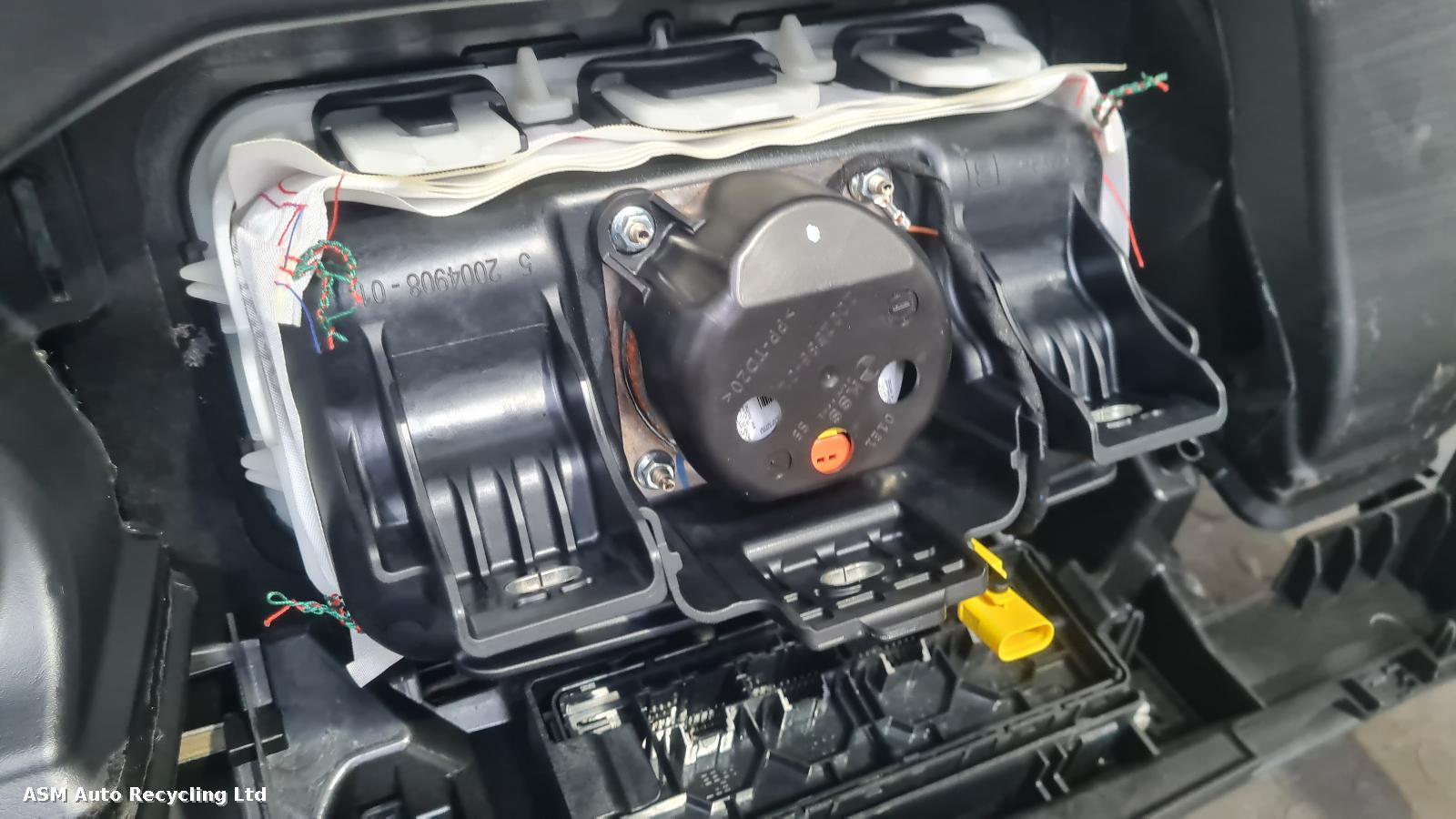 View Auto part Airbag Kit Vauxhall Astra 2016