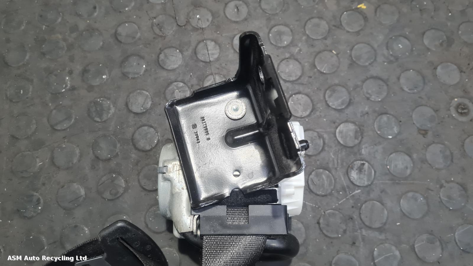 View Auto part Airbag Kit Vauxhall Astra 2016
