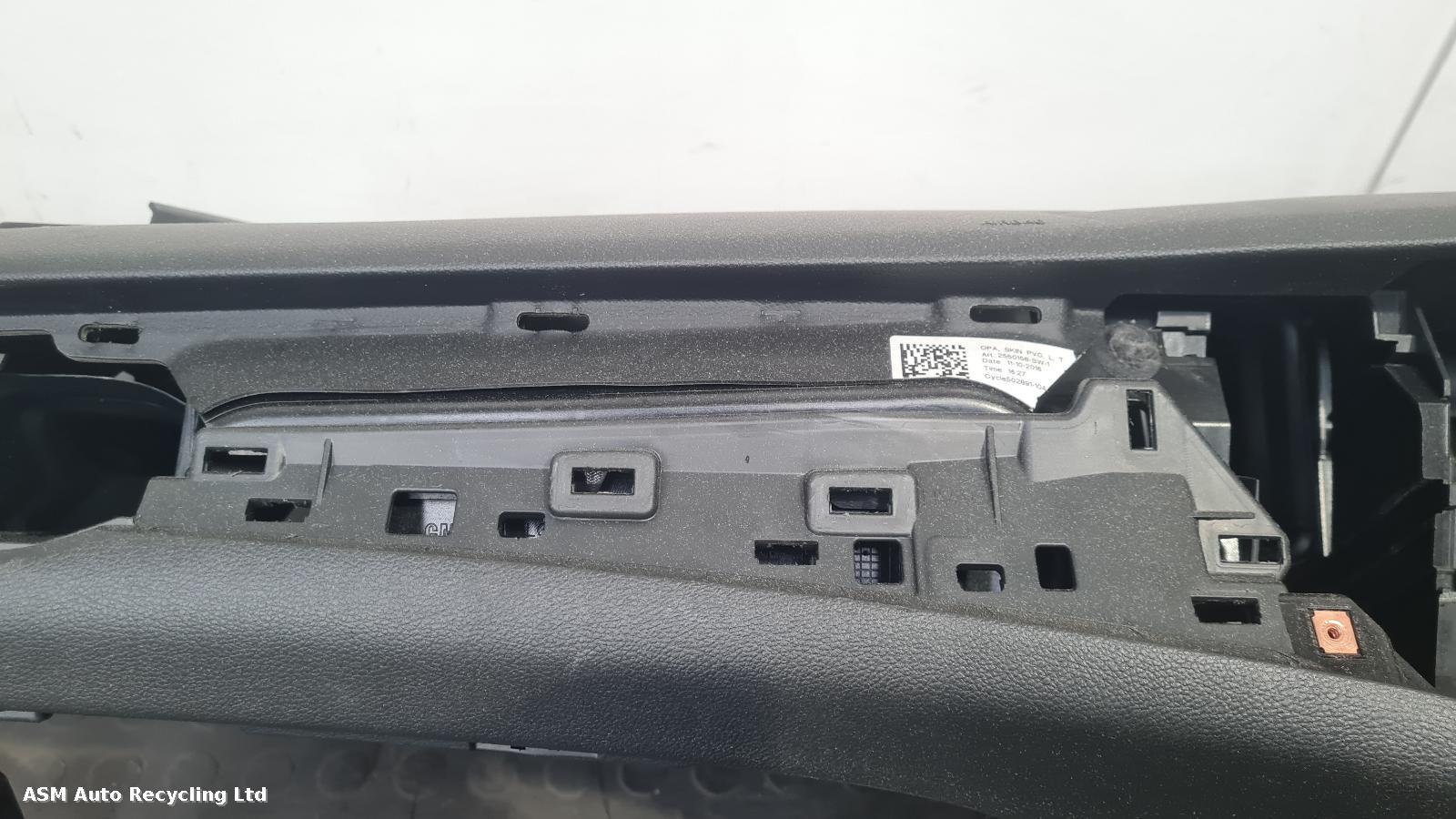 View Auto part Airbag Kit Vauxhall Astra 2016