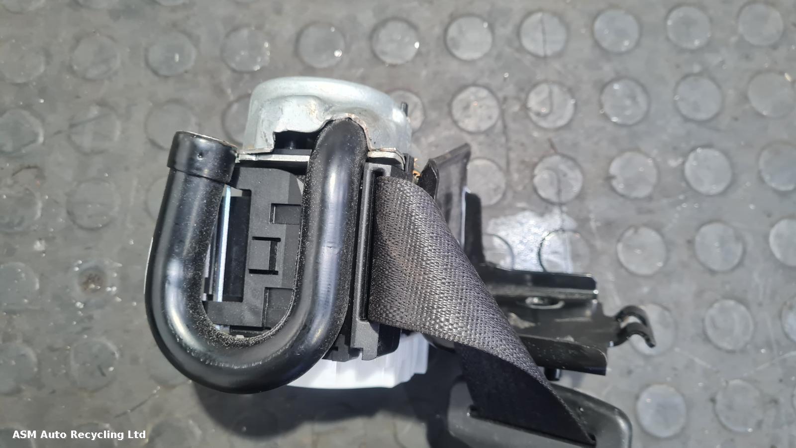View Auto part Airbag Kit Vauxhall Astra 2016