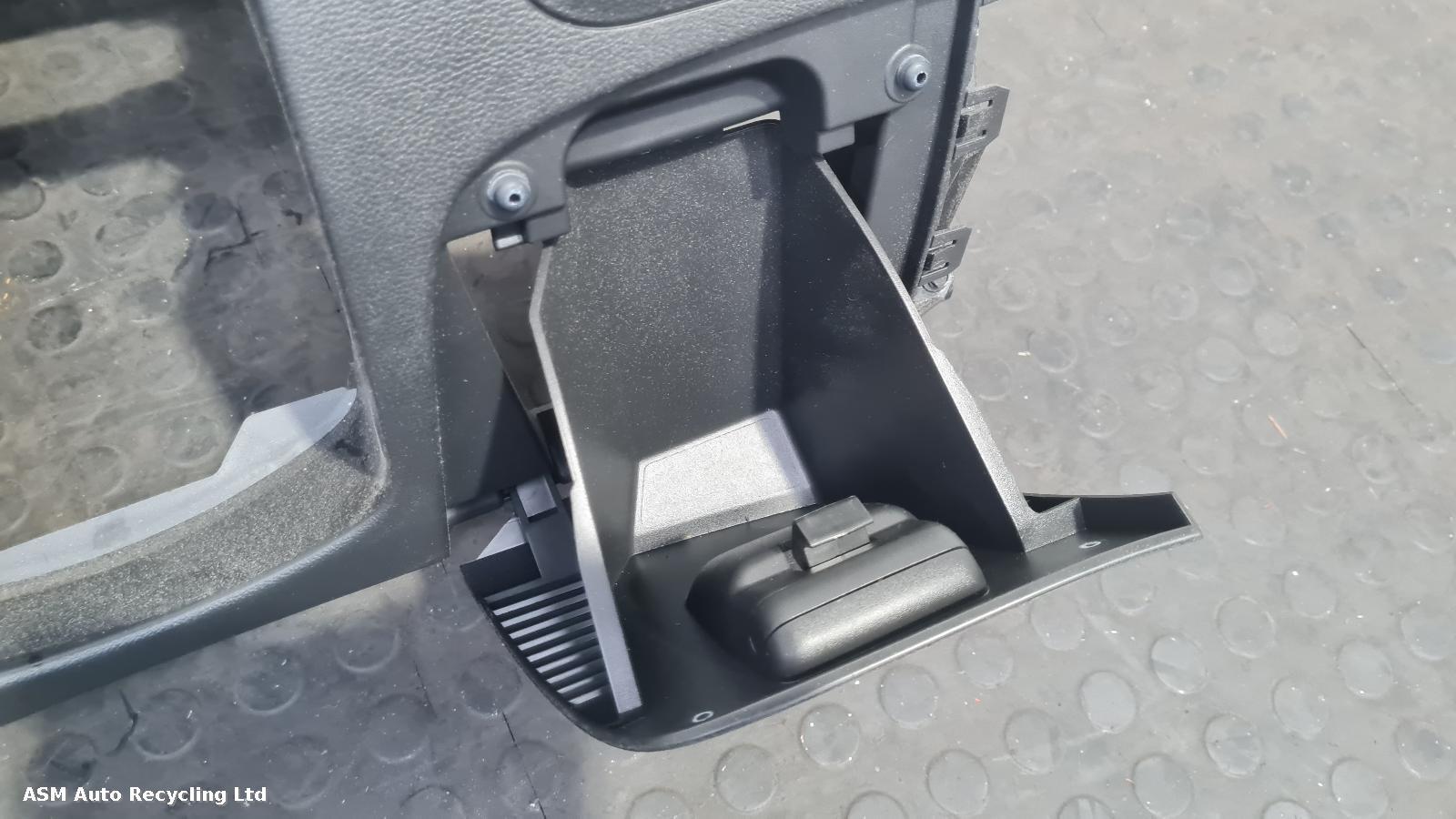 View Auto part Airbag Kit Vauxhall Astra 2016