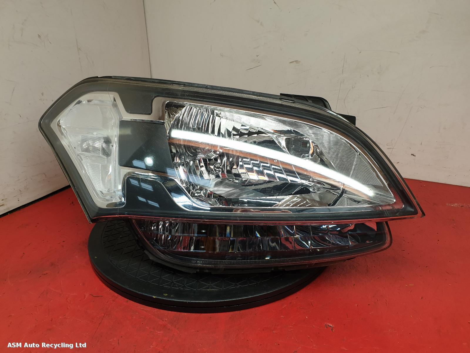 View Auto part R Headlamp Kia Soul 2010