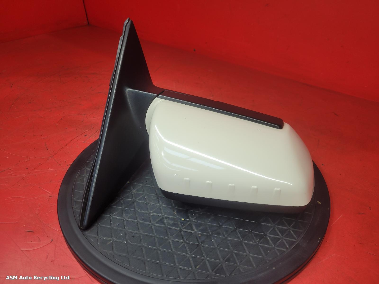 View Auto part R Door Mirror Kia Soul 2010