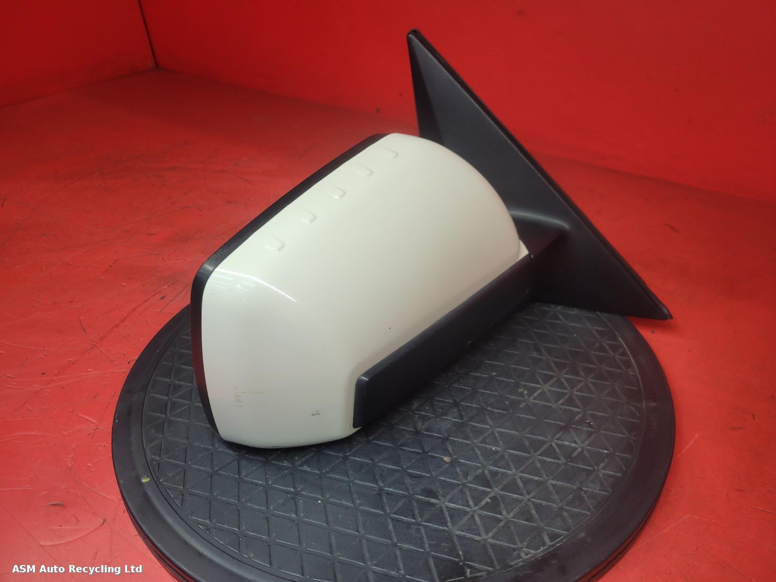 View Auto part R Door Mirror Kia Soul 2010