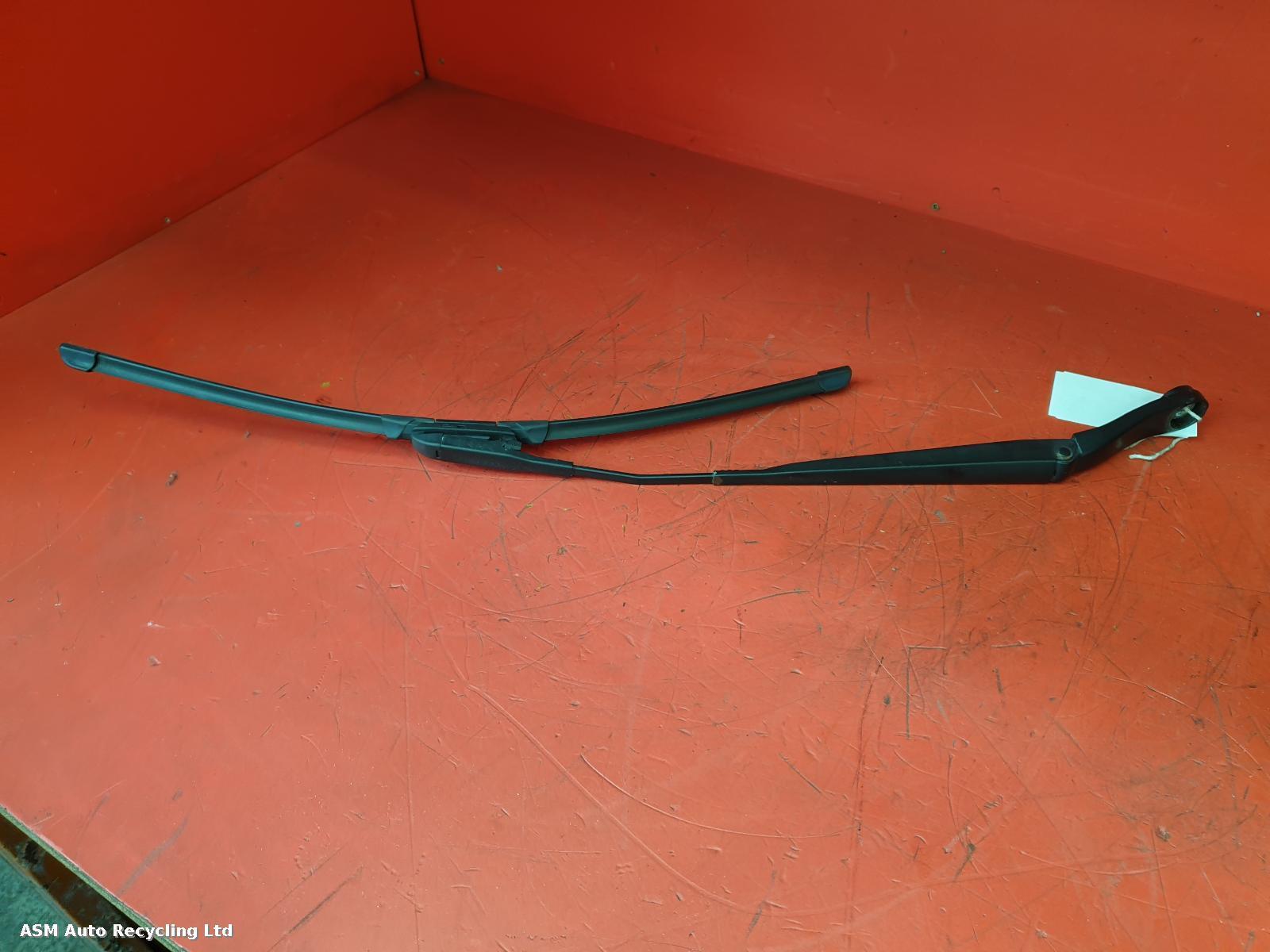 View Auto part Wiper Arm Mg Mg6 2014