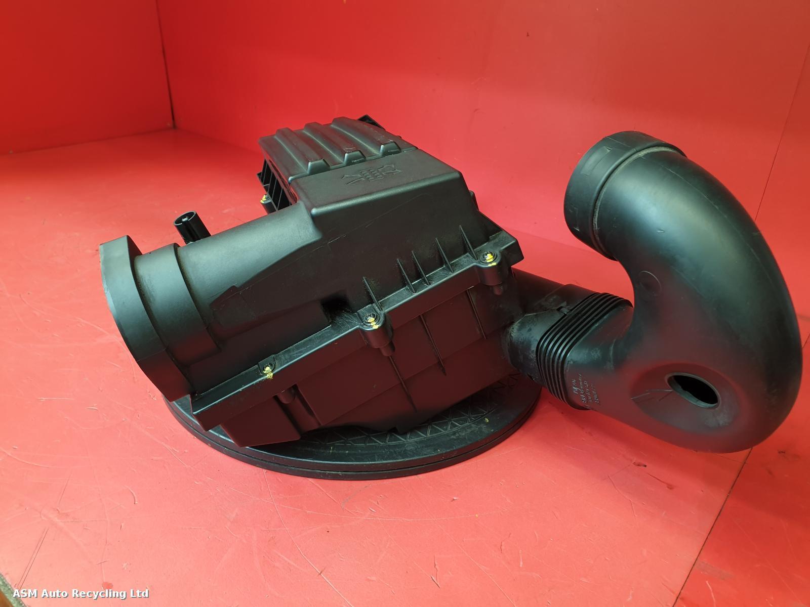 View Auto part Air Cleaner/Box Volkswagen Passat 2008