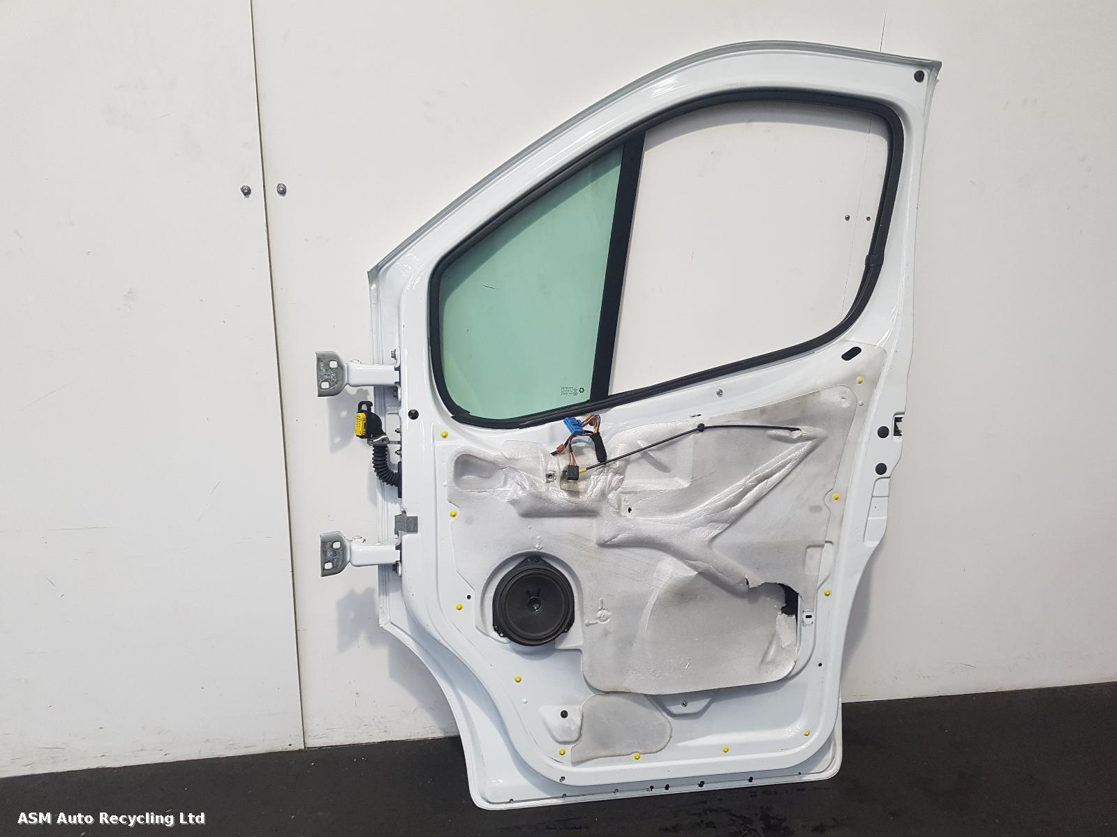 View Auto part R Front Door Renault Trafic 2012